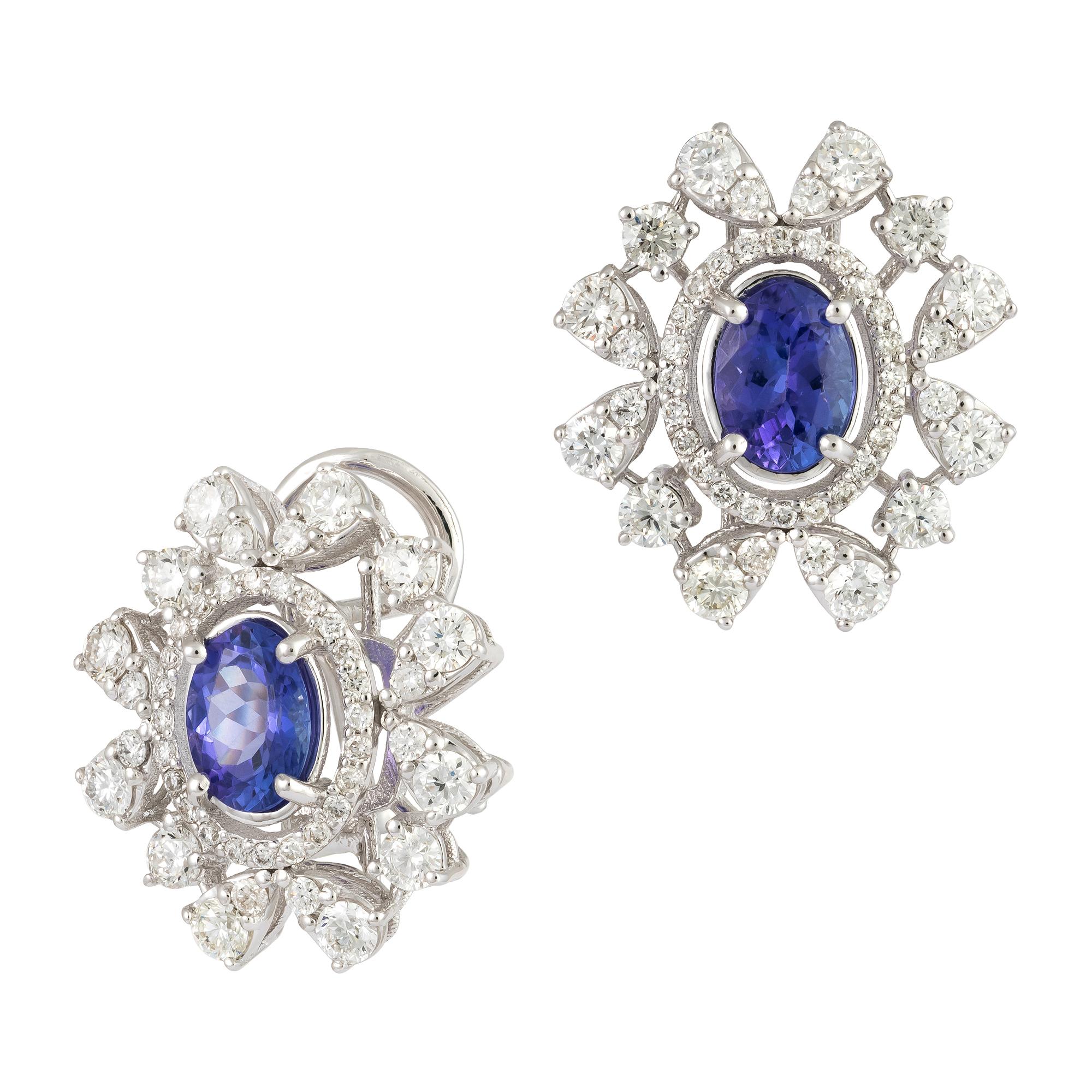 Modern White Gold 18K Earrings Tanzanite Diamond For Her In New Condition For Sale In Montreux, CH