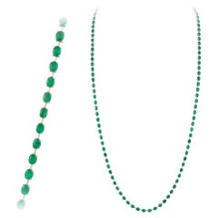Modern White Gold 18K Necklace Emerald Diamond for Her