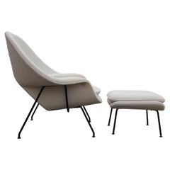 Modern White Knoll Womb Chair and Ottoman by Eero Saarinen