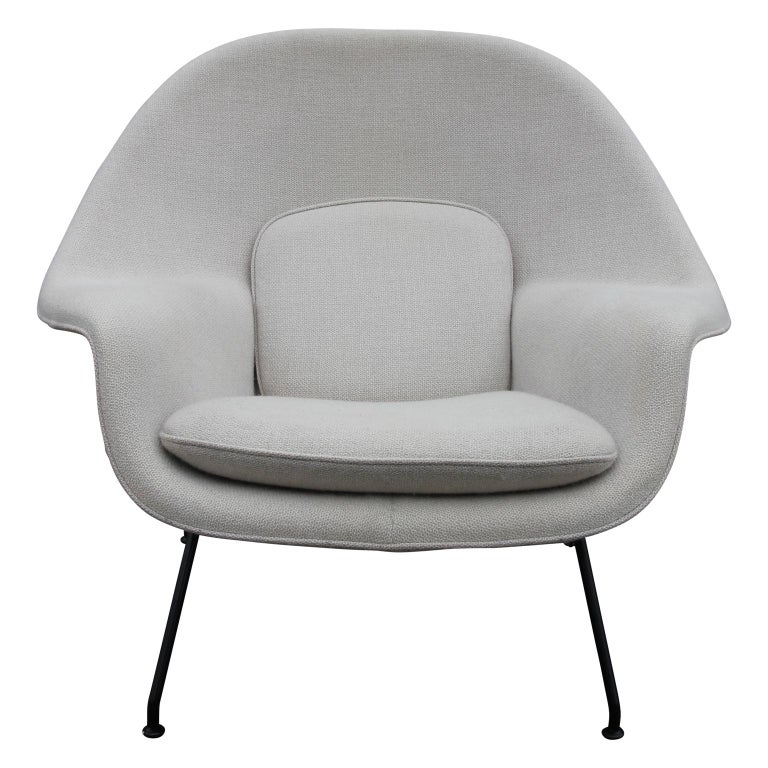 Modern White Knoll Womb Chair and Ottoman by Eero Saarinen at 1stDibs