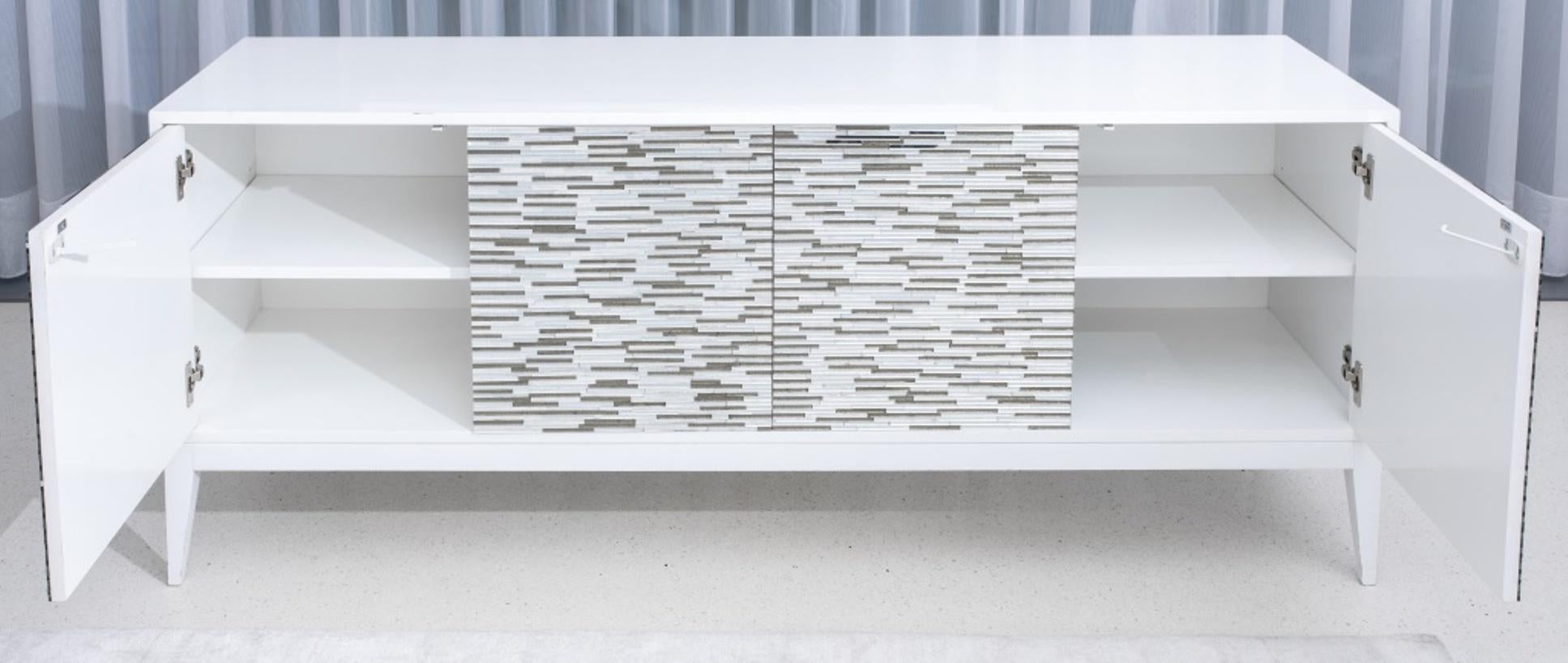Modern White Lacquered Mosaic Credenza In Good Condition In New York, NY