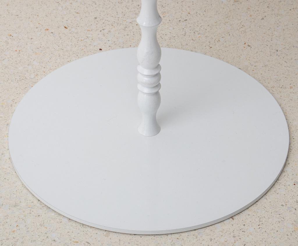 Modern White Lacquered Spindle Side Table In Good Condition In Astoria, NY