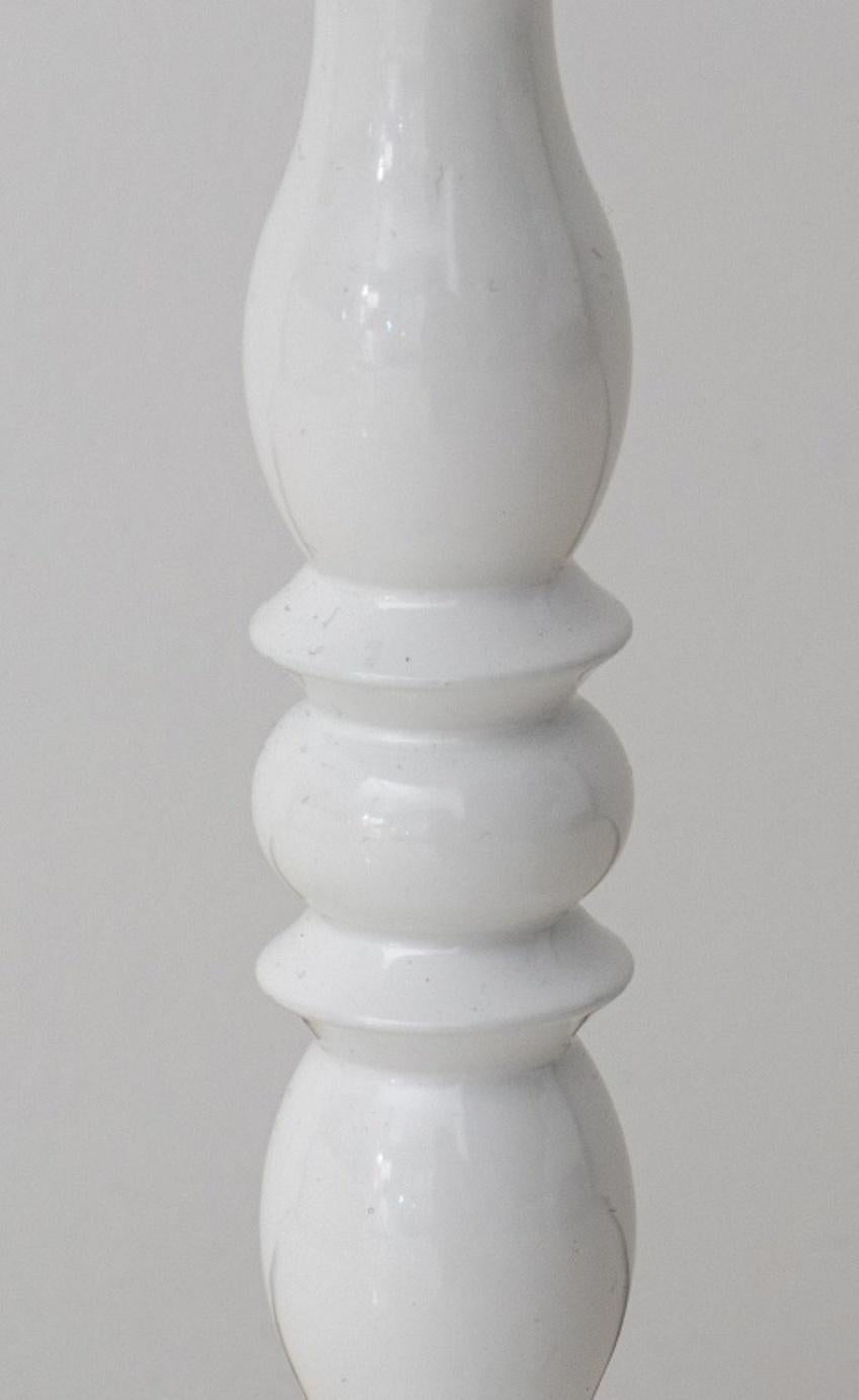 Wood Modern White Lacquered Spindle Side Table