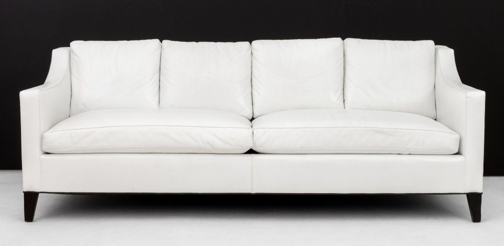 Sofá grande moderno tapizado en piel blanca Moderno en venta