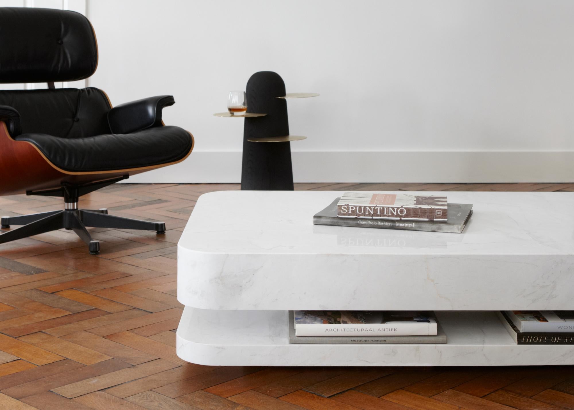 One of a kind, solide marble coffee table from Dutch designer Ronald Knol (RKNL). This designer is know for his minimalistic designs with round, elegant edges. All pieces are made in Europe, The Netherlands.

A combination of two discs of various