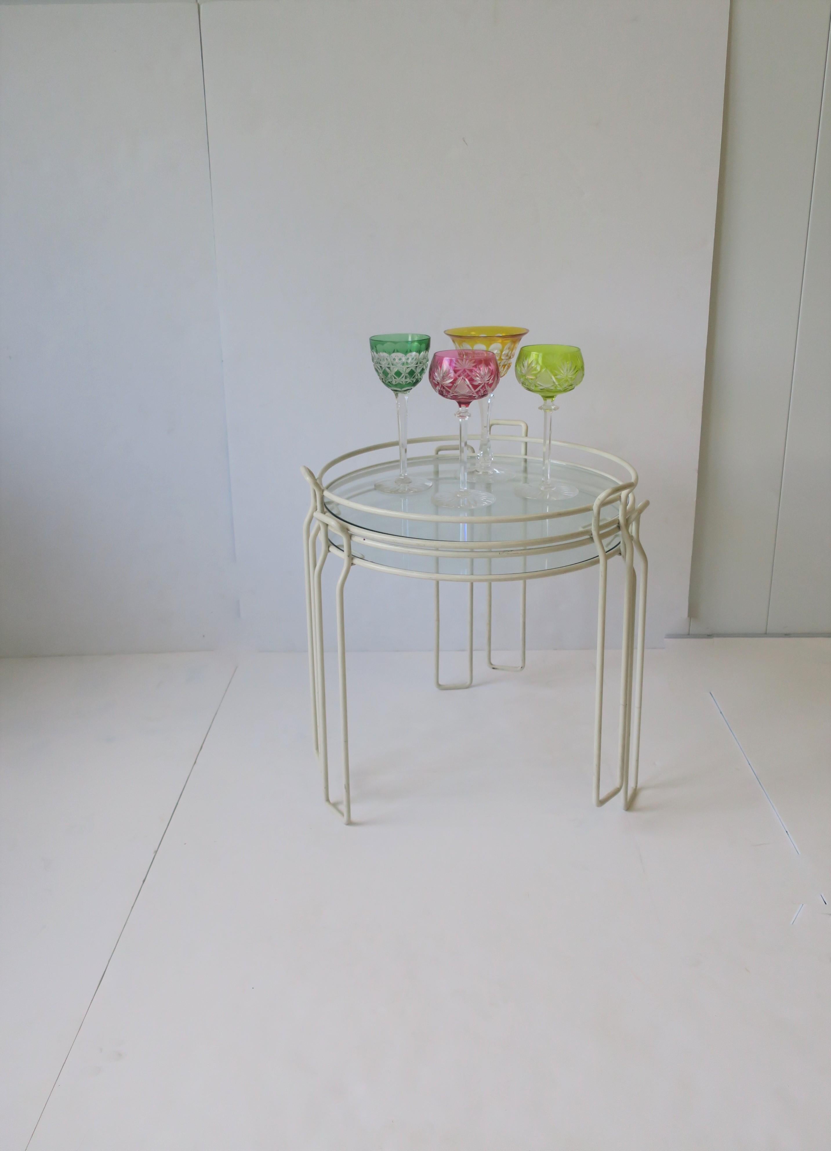 Midcentury Modern White Side Drinks Nesting or Stacking Tables, Pair, 1960s For Sale 3