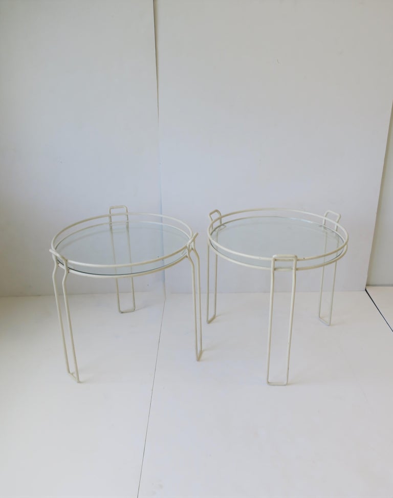 Mid-Century Modern Modern White Glass Side, Nesting, or Stacking Tables For Sale