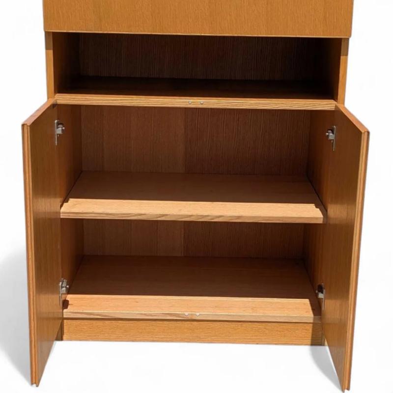 Mobile bar moderno in Oak Oak di Bauhaus Designs Canada, anni '80 in vendita 1