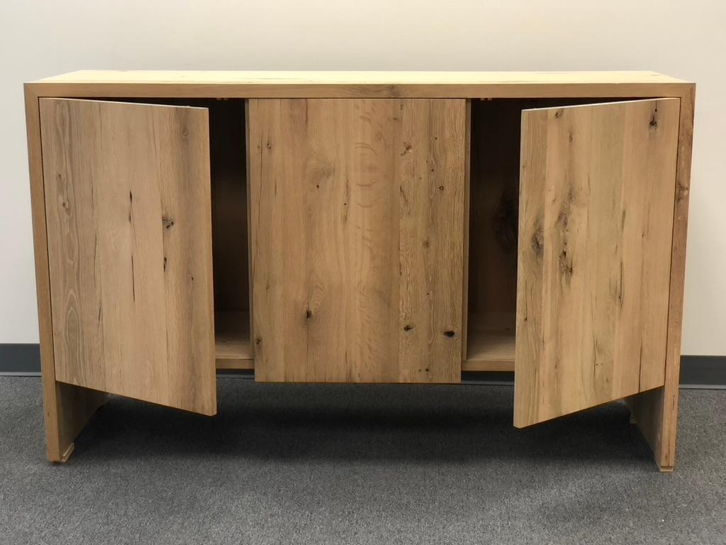 Modern White Oak Handmade Console Table by Fortunata Design In Excellent Condition For Sale In Montgomery, AL