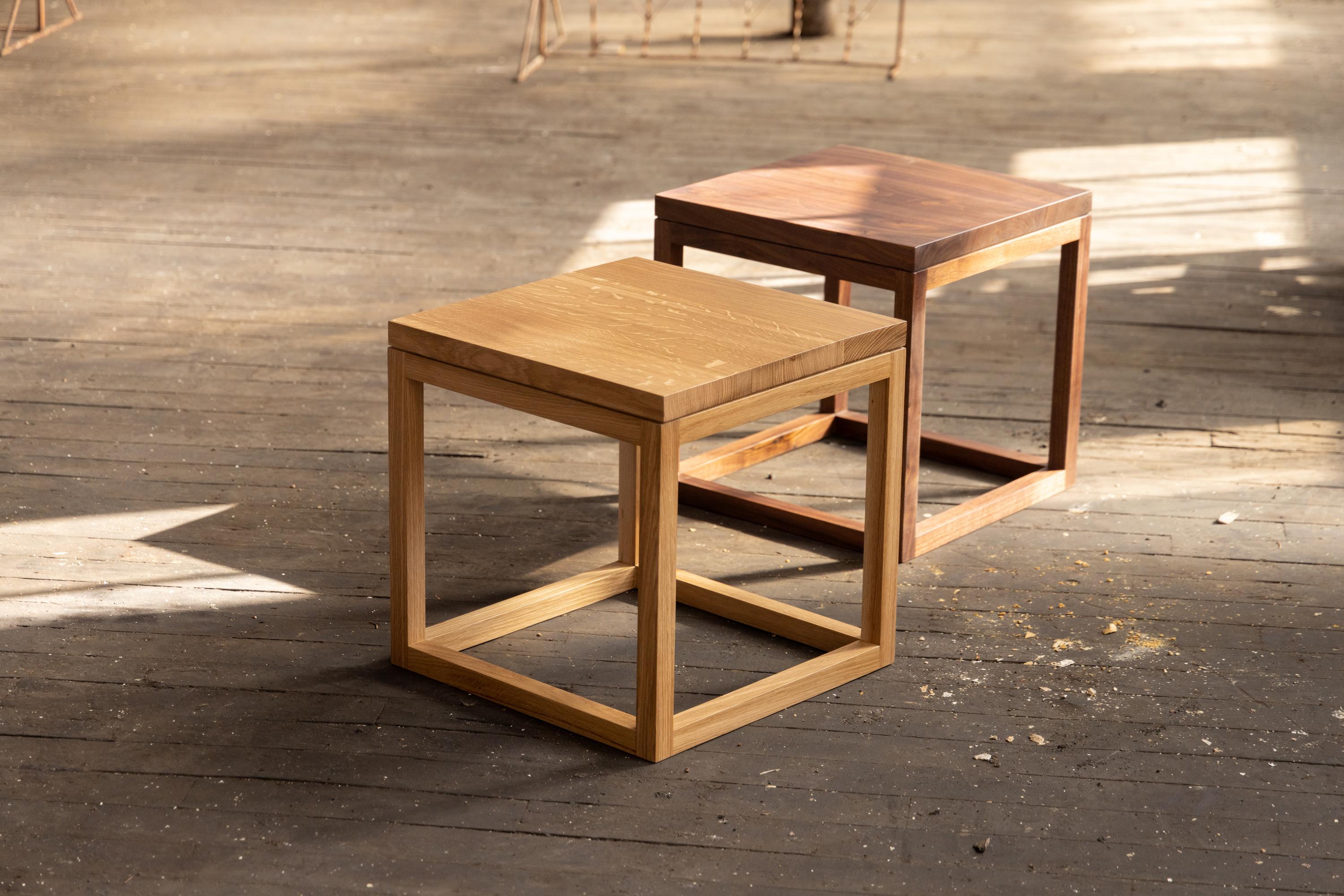 American Craftsman Table de chevet ou table basse moderne en bois de chêne blanc de Beach Ave par Alabama Sawyer en vente