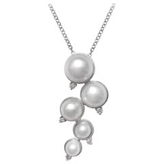 Modern White Pearl White Diamond White Gold 18 Karat Necklace