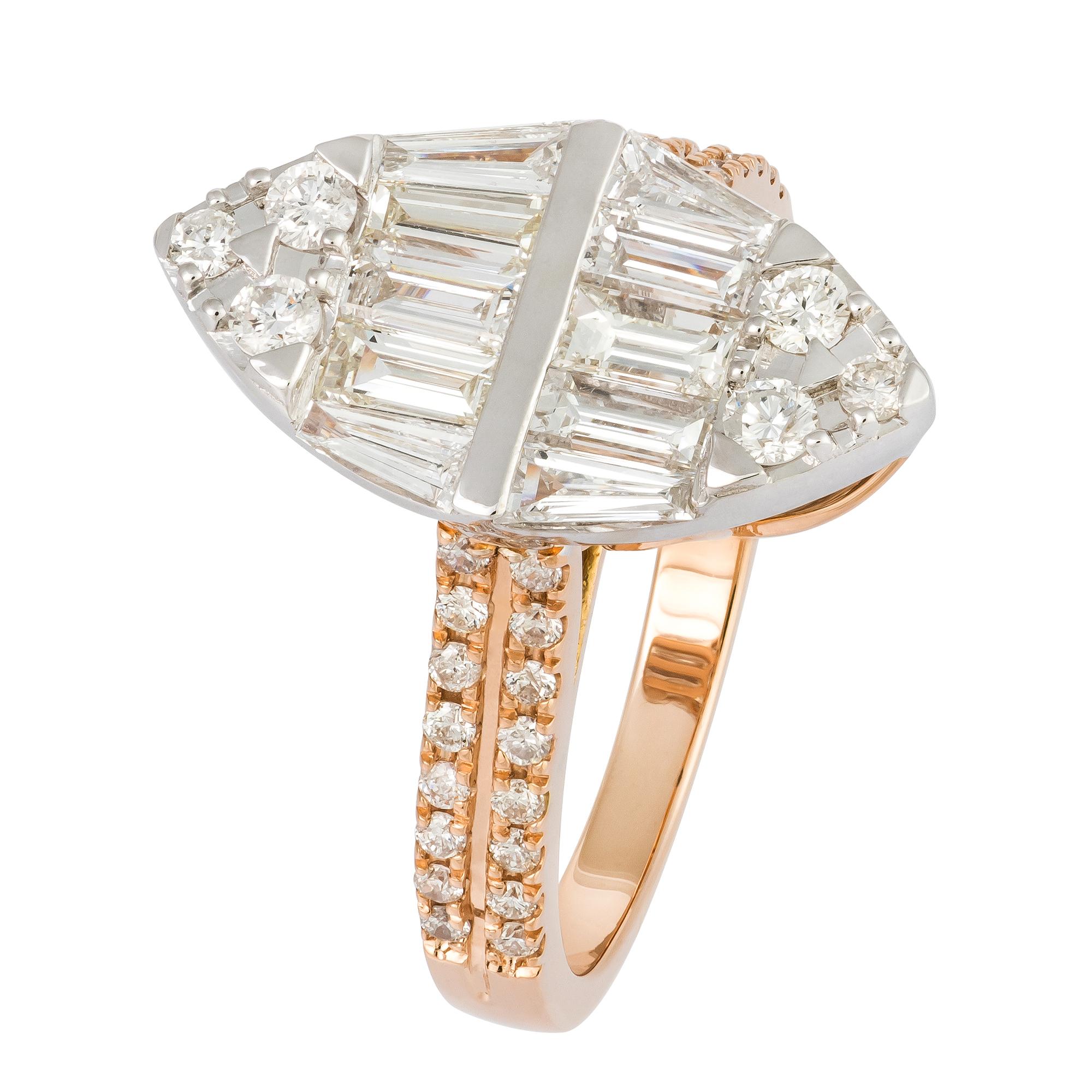 For Sale:  Modern White Pink 18K Gold White Diamond Ring for Her 3