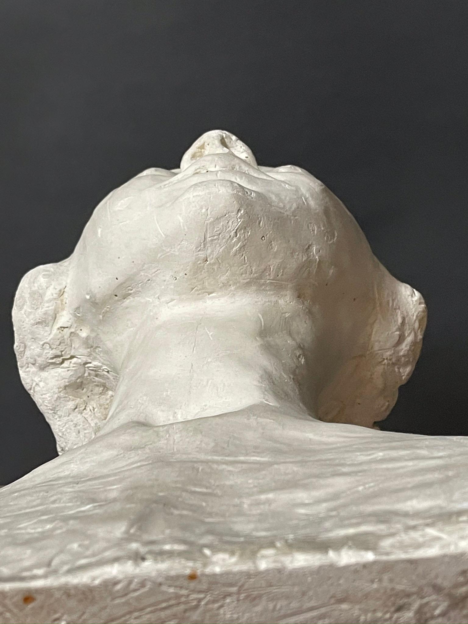 Modern White Signed Plaster Italian Sculpture 3