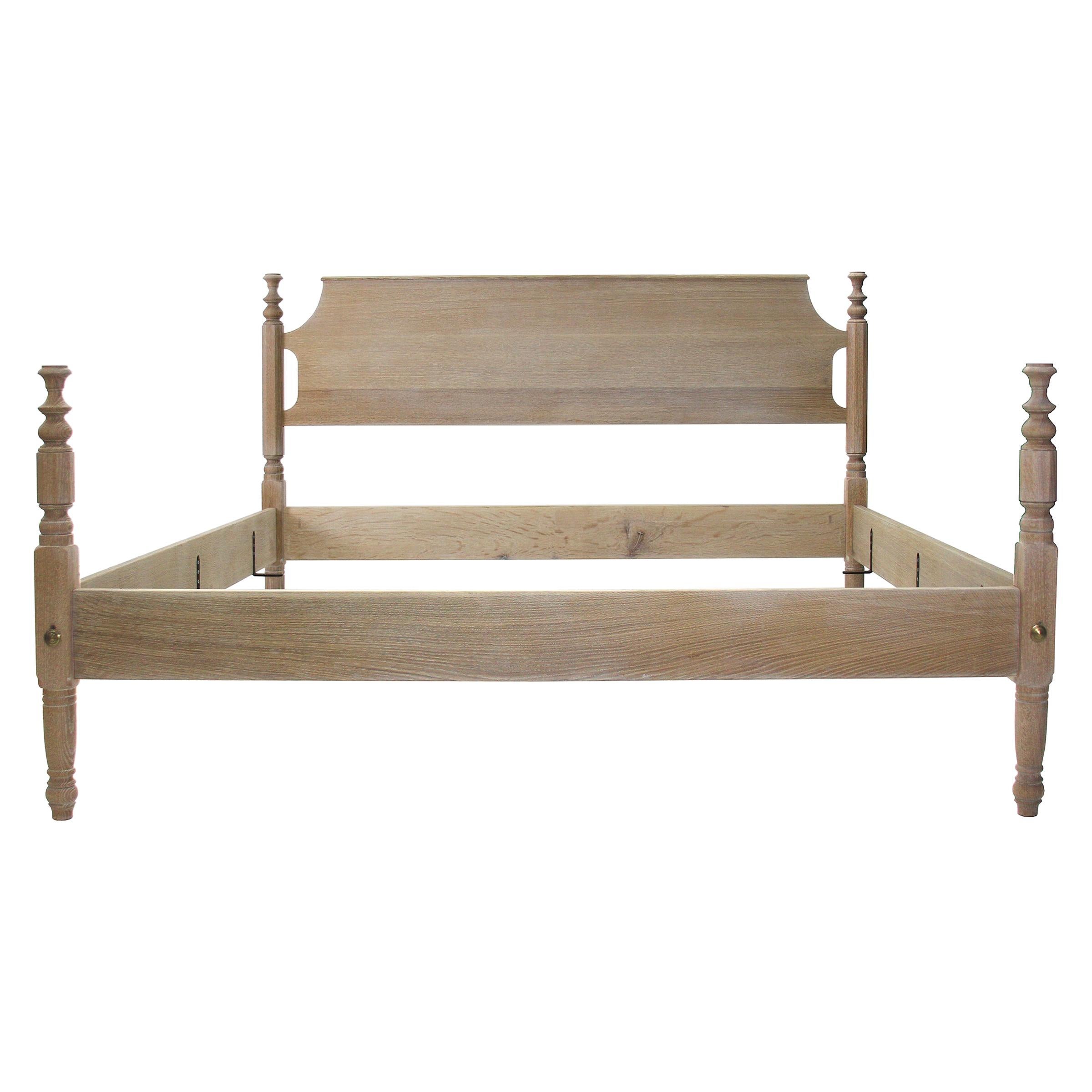 Queen White Oak Four Poster "Tulip Top" Bed with Turned Posts  For Sale