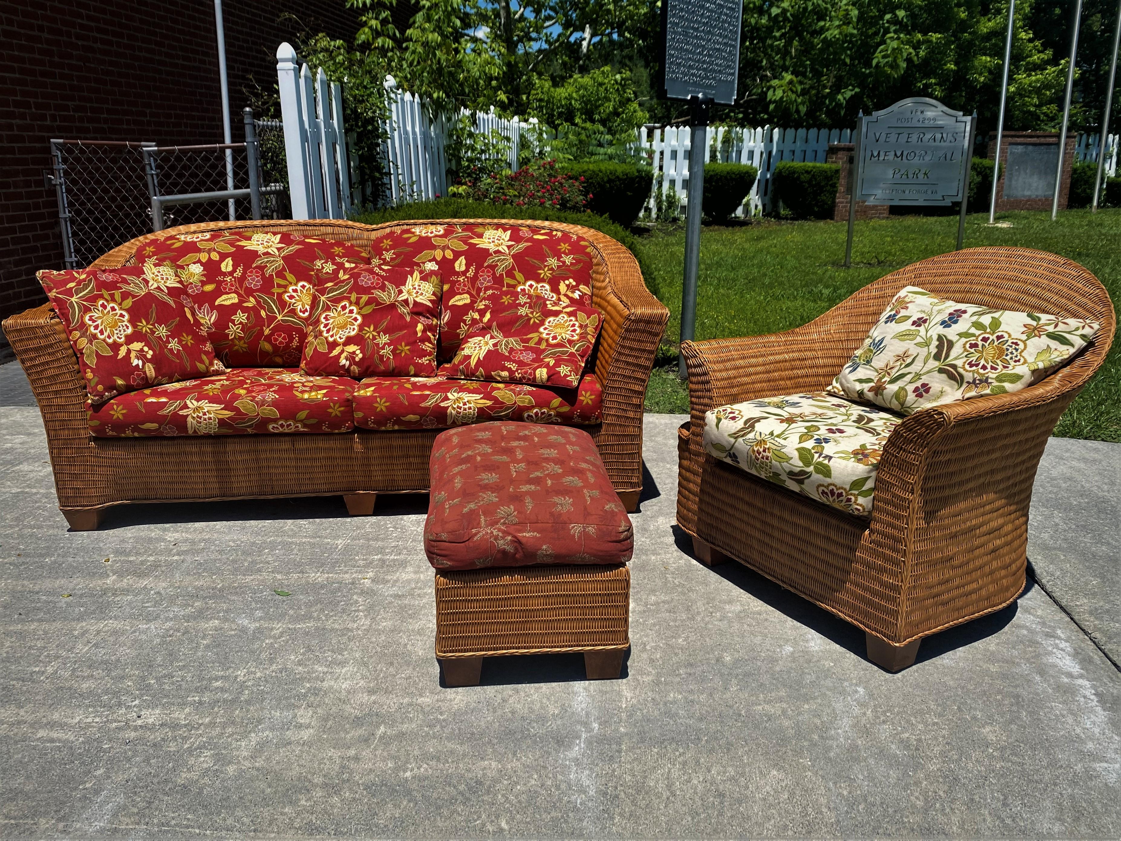 Modern Wicker Rattan Lounge Chair with Ottoman & Floral Upholstery For Sale 9