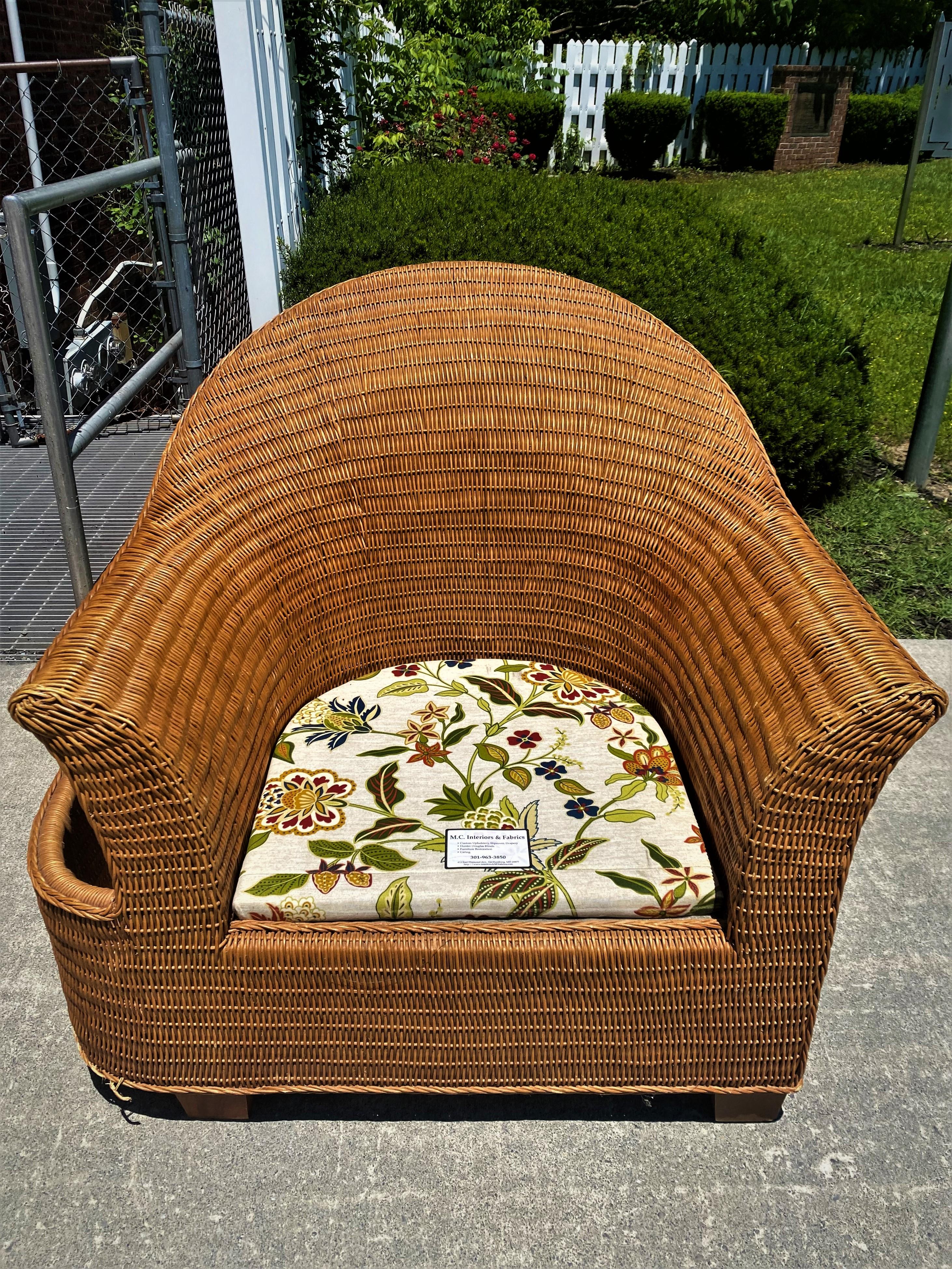 Fabric Modern Wicker Rattan Lounge Chair with Ottoman & Floral Upholstery For Sale
