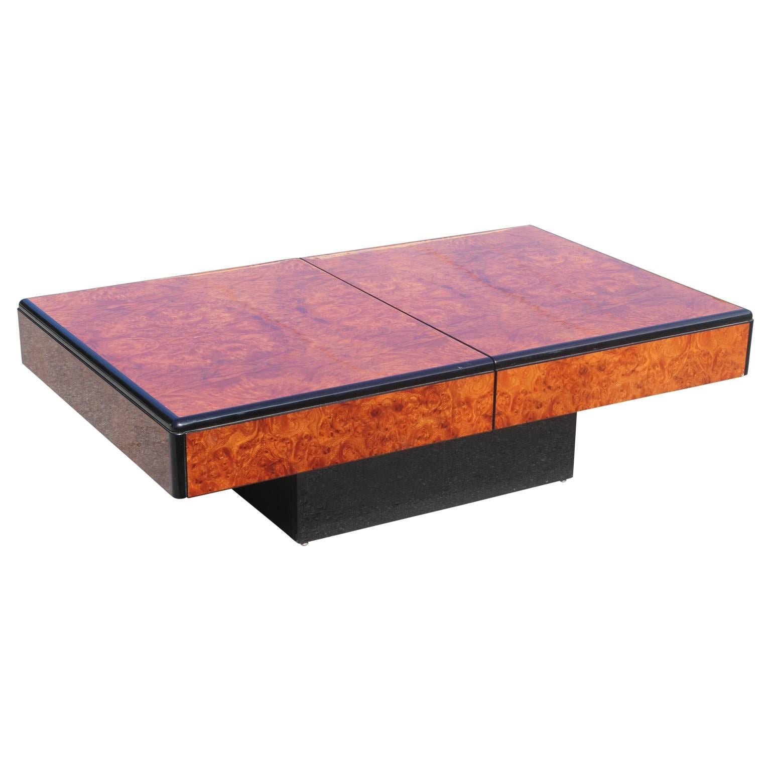 Mid-Century Modern Table basse de bar moderne en bois de ronce et miroir de style Willy Rizzo
