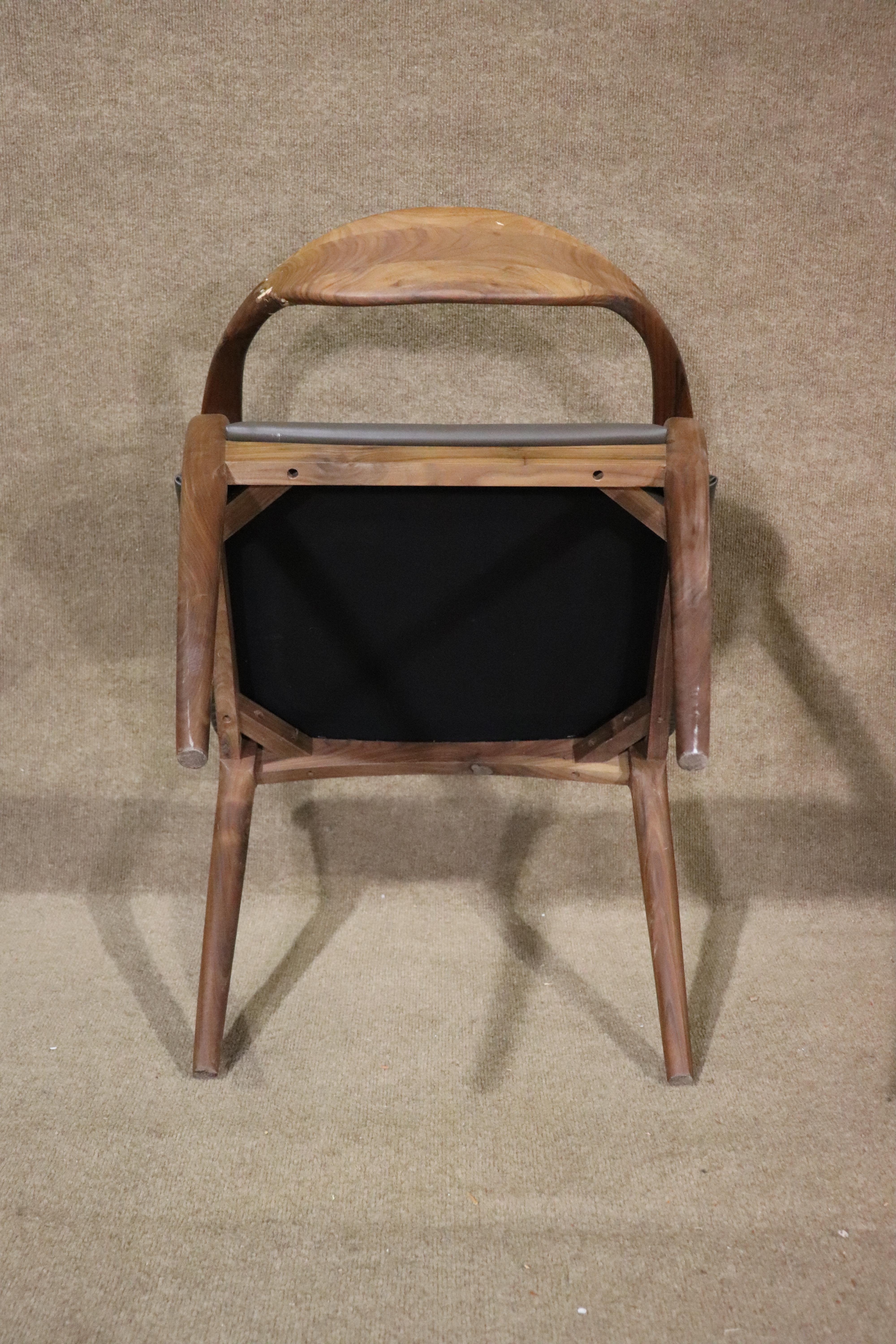 20th Century Modern 'Wishbone' Chair For Sale