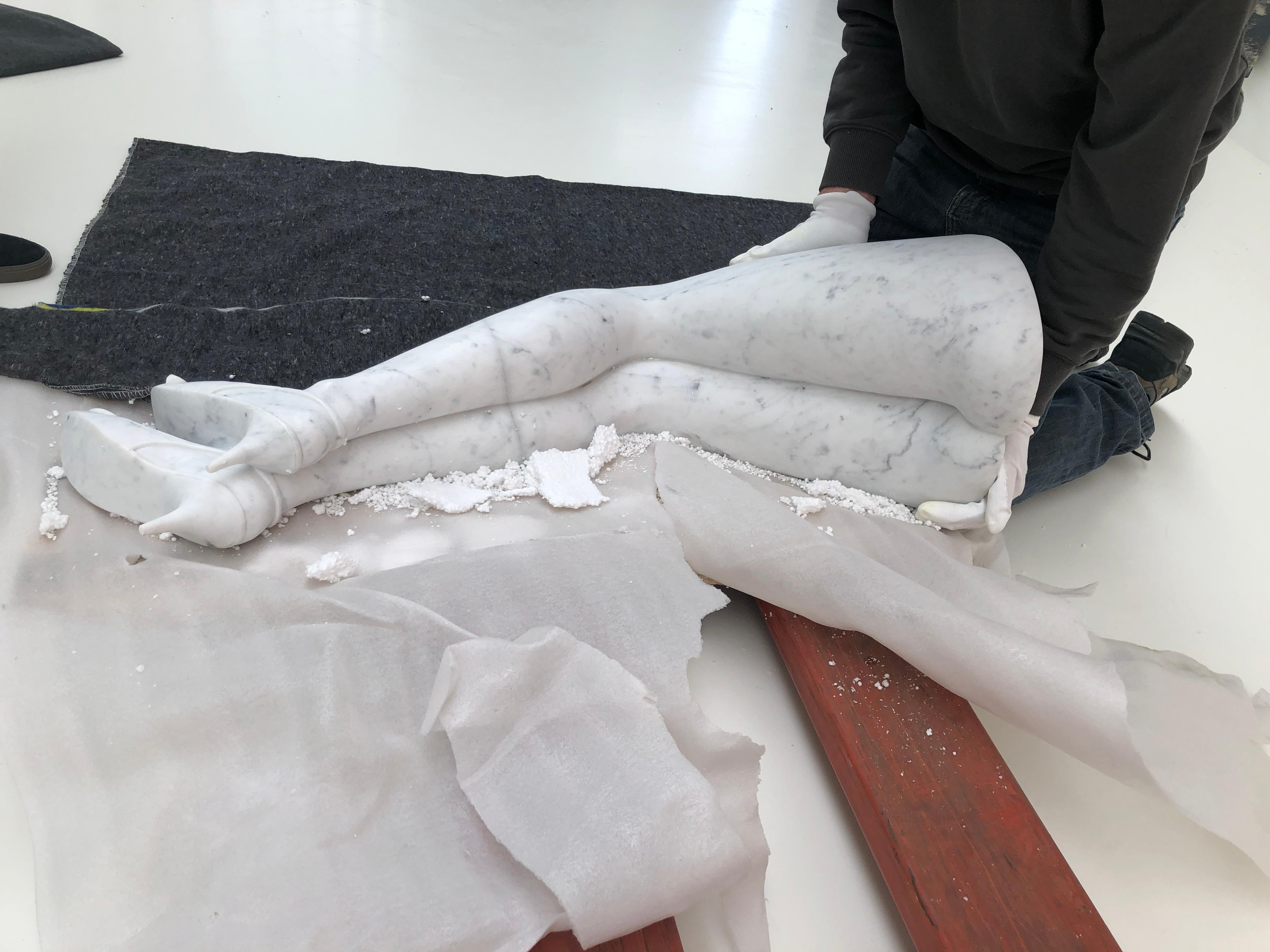 Escultura de arte contemporáneo en mármol de Roos Schneijderberg en venta 2