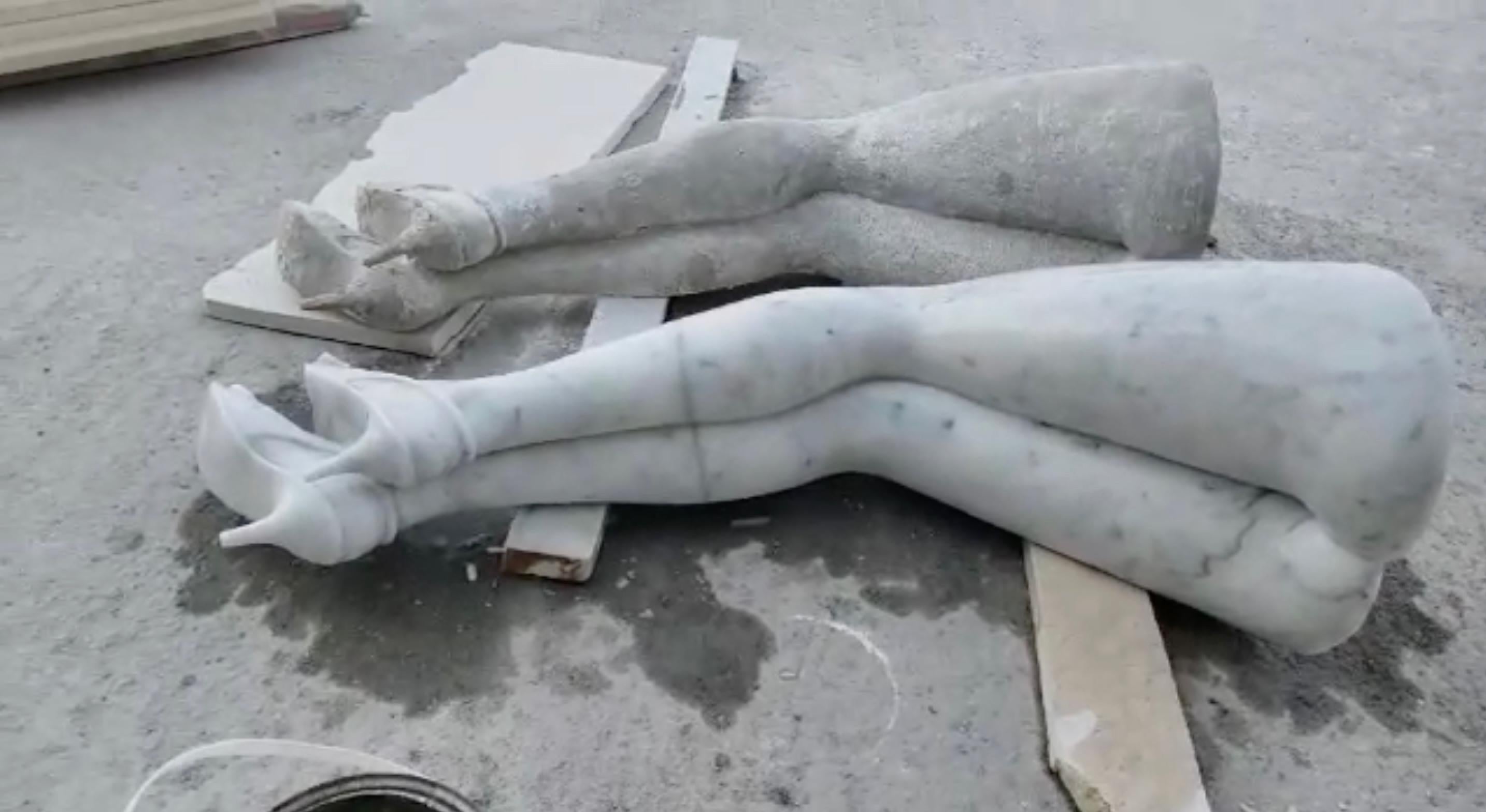 Escultura de arte contemporáneo en mármol de Roos Schneijderberg en venta 9