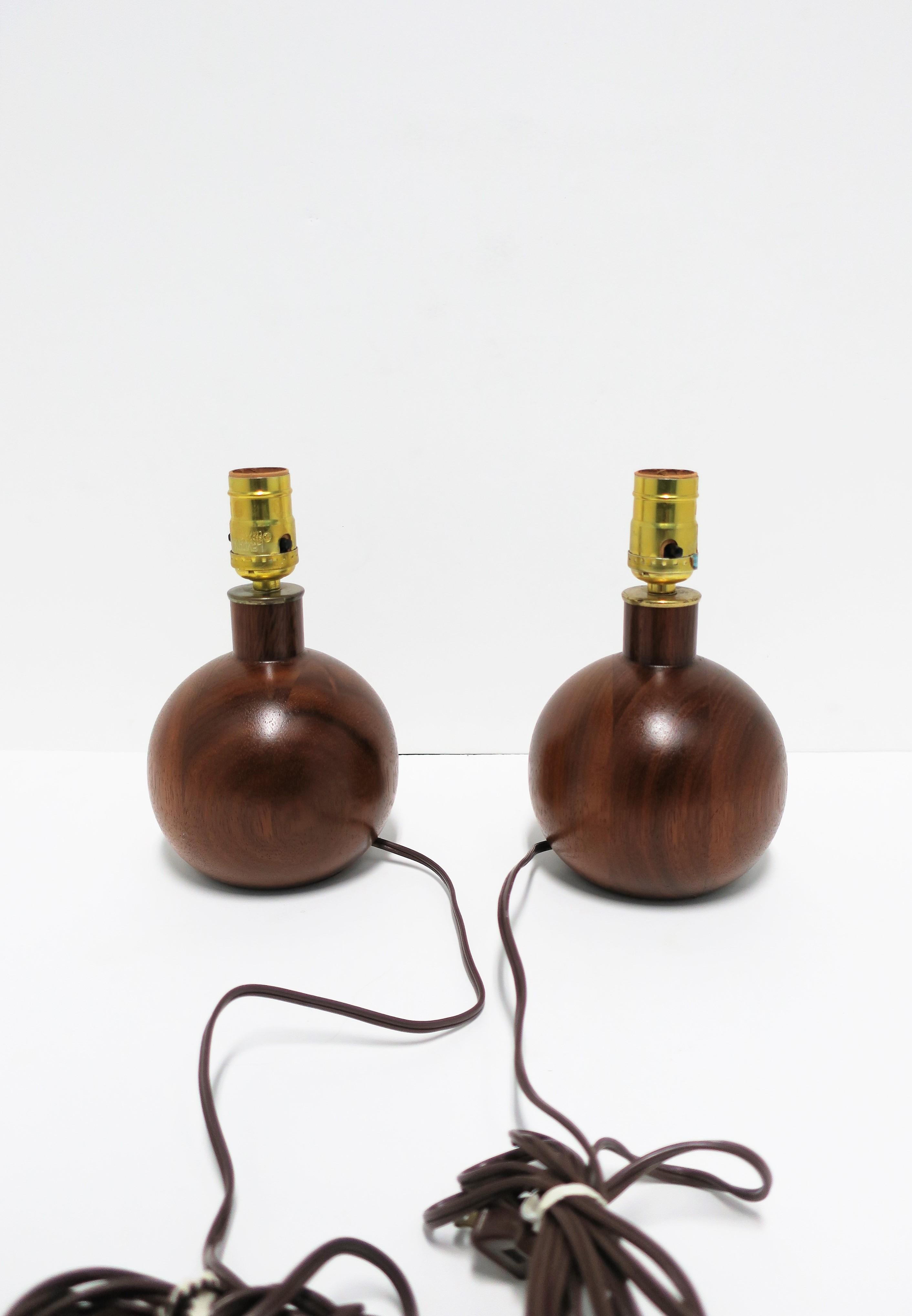 Modern Wood and Brass Round Ball Sphere Desk or Table Lamps 9