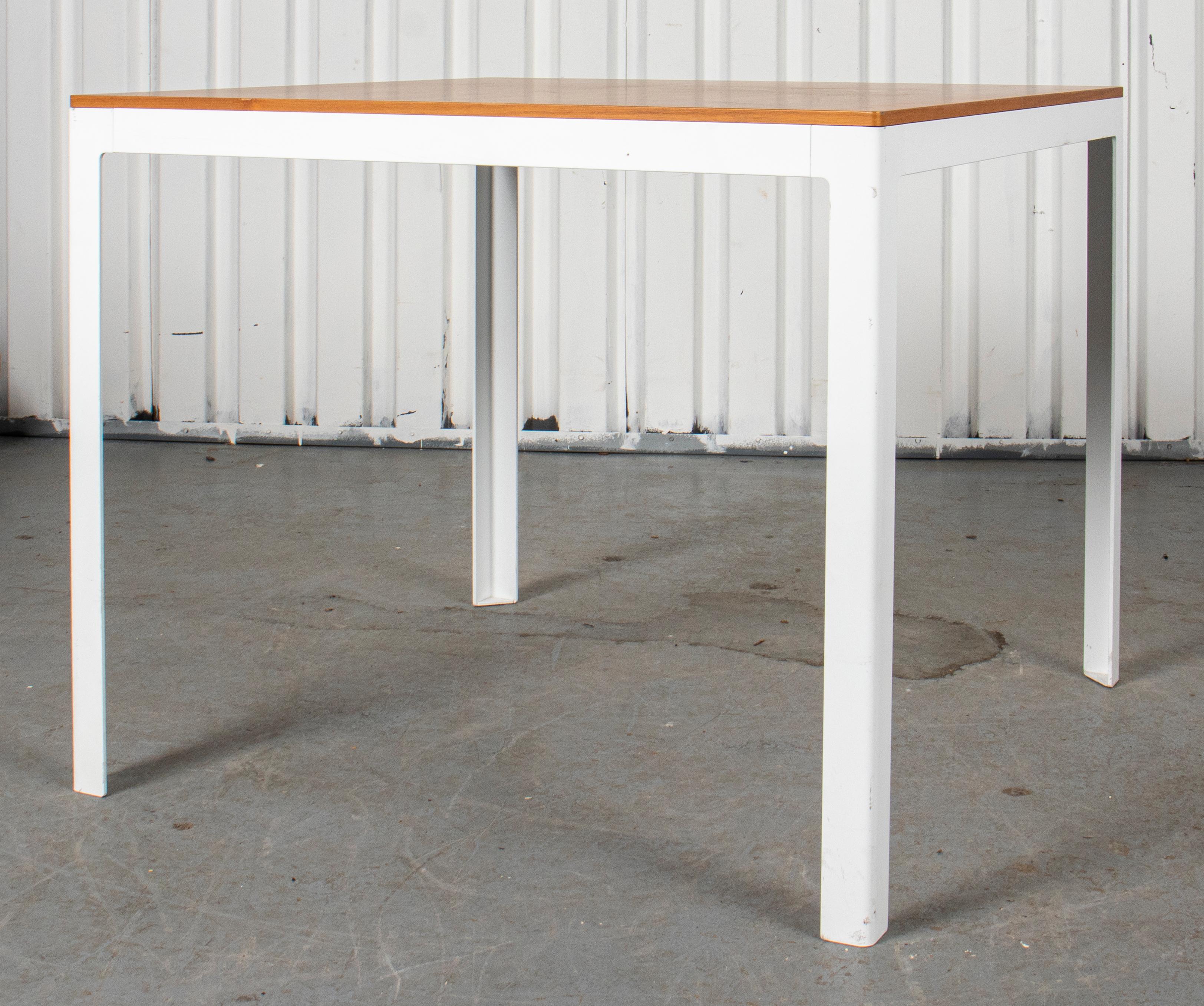 Mid-Century Modern Modern Wood And Enameled Steel Table For Sale