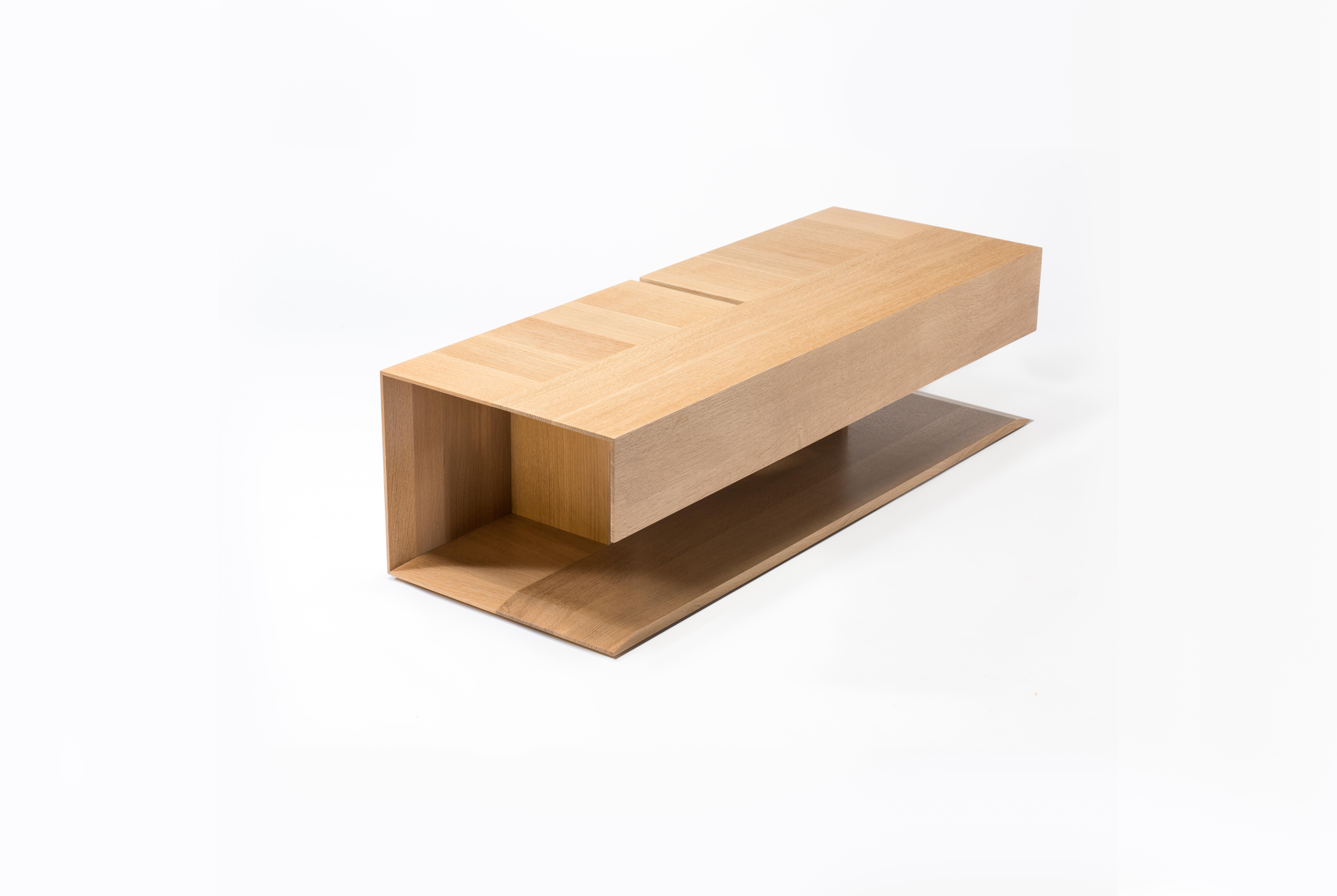 Cette version de notre table basse en bois moderne s'appelle la table 