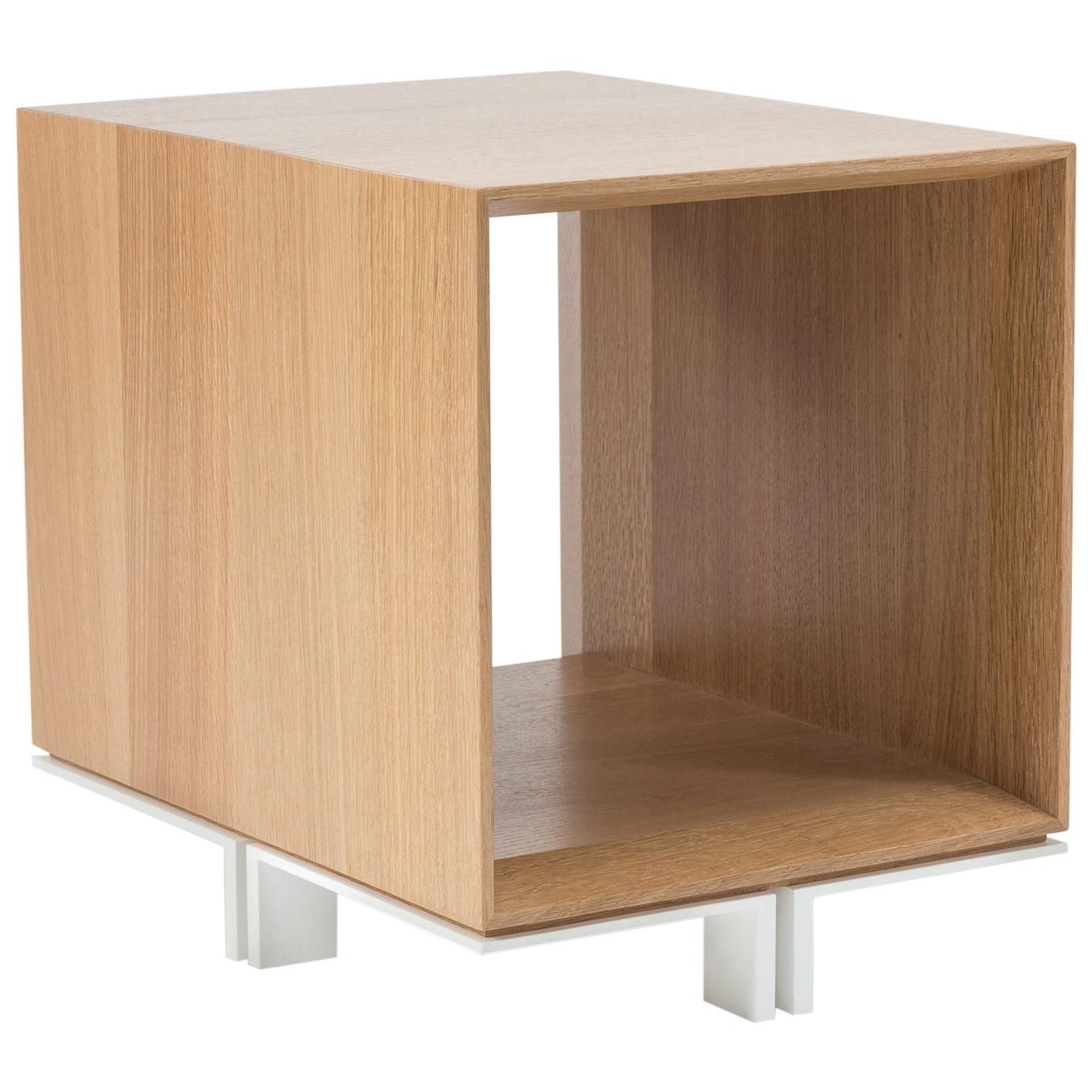 Tabouret moderne en chêne blanc massif:: par Studio DiPaolo en vente