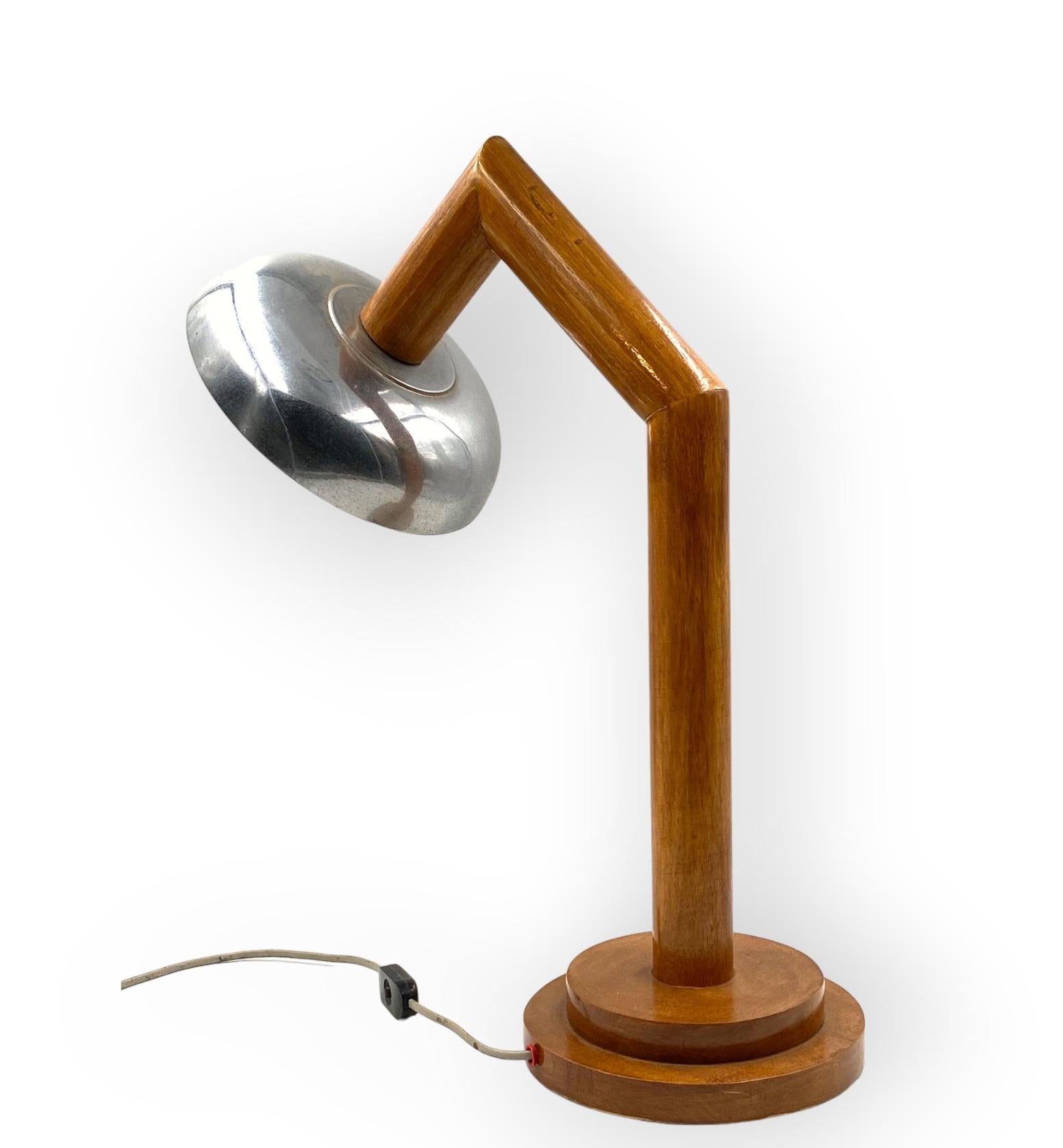 Modern wood table lamp, France circa 1940 For Sale 5
