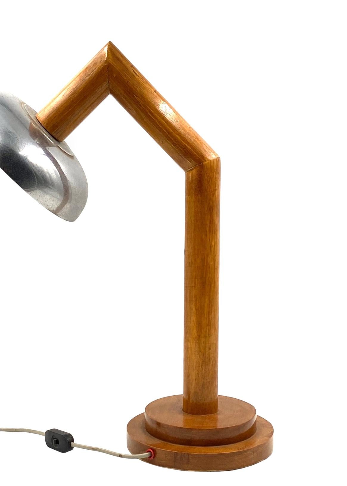 Modern wood table lamp, France circa 1940 For Sale 7
