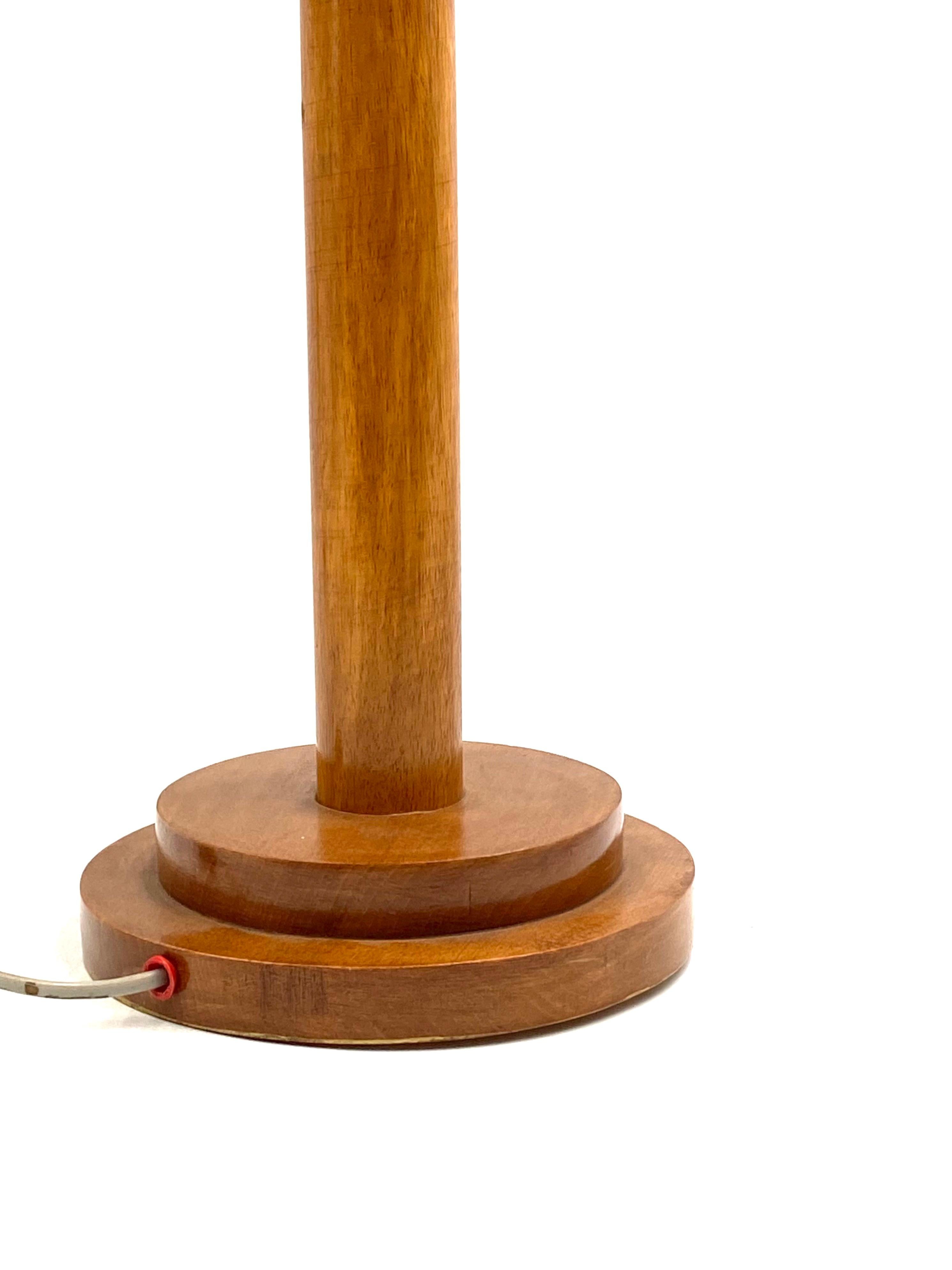 Modern wood table lamp, France circa 1940 For Sale 8