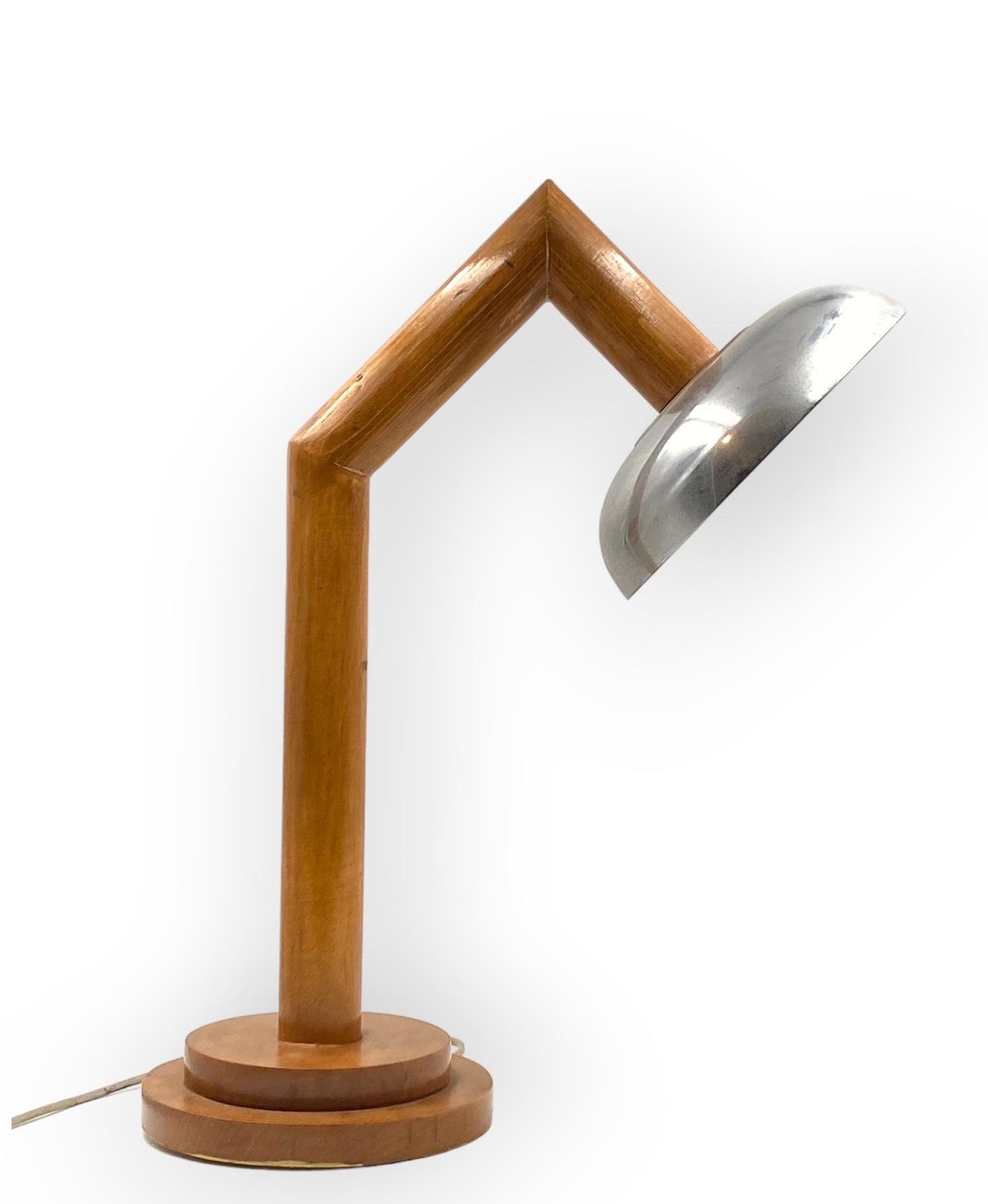 Modern wood table lamp, France circa 1940 For Sale 9