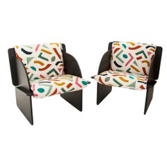 Fauteuils modernes en bois avec tissu d'ameublement brodé, Italie, 1970