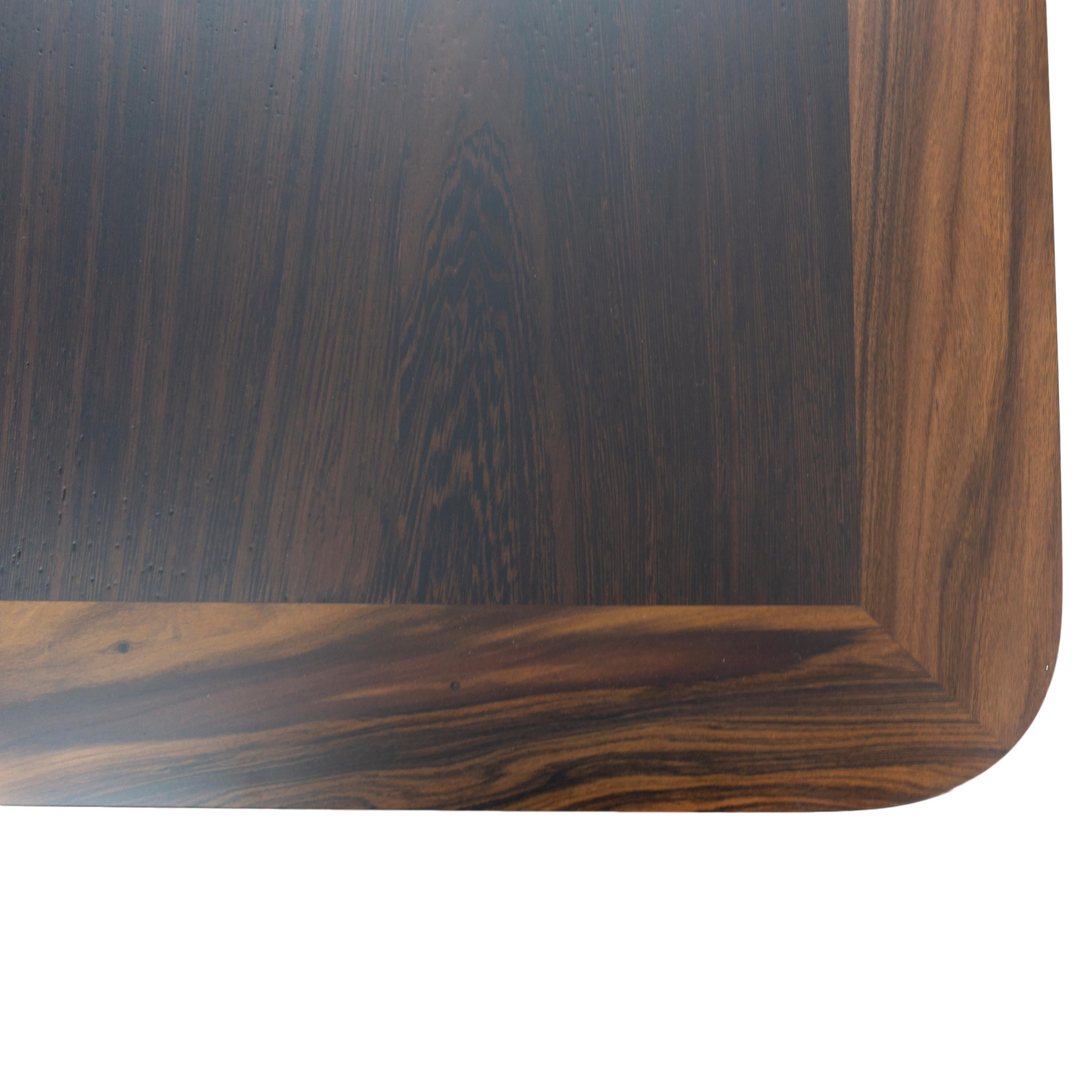 Table de salle à manger moderne en bois, personnalisable en vente 7