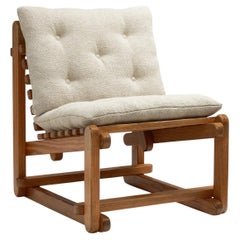 Silla de salón moderna de madera con cojines tapizados, Europa Mediados del siglo XX