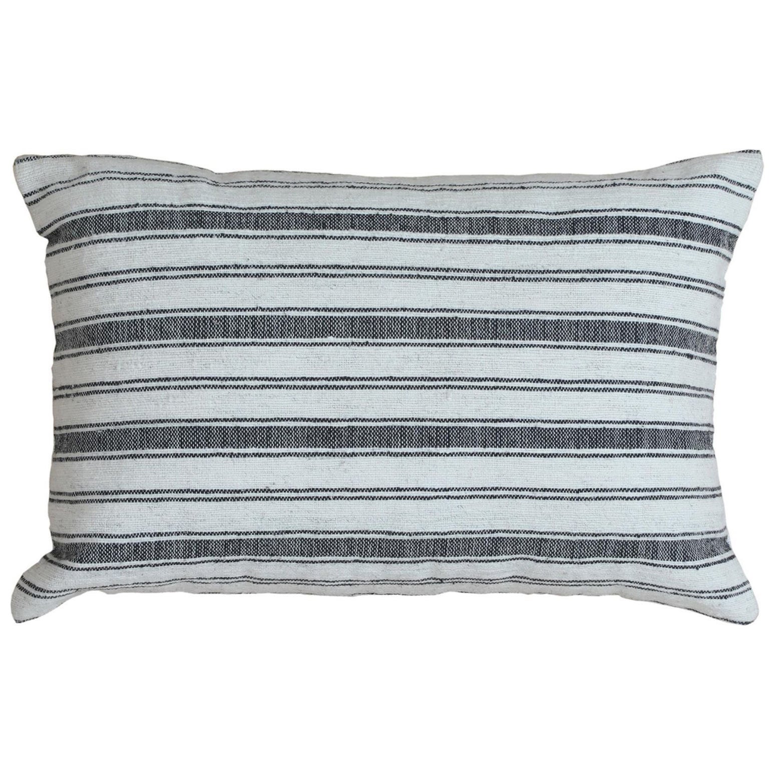 Coussin moderne en laine et coton à motif rayé blanc et gris