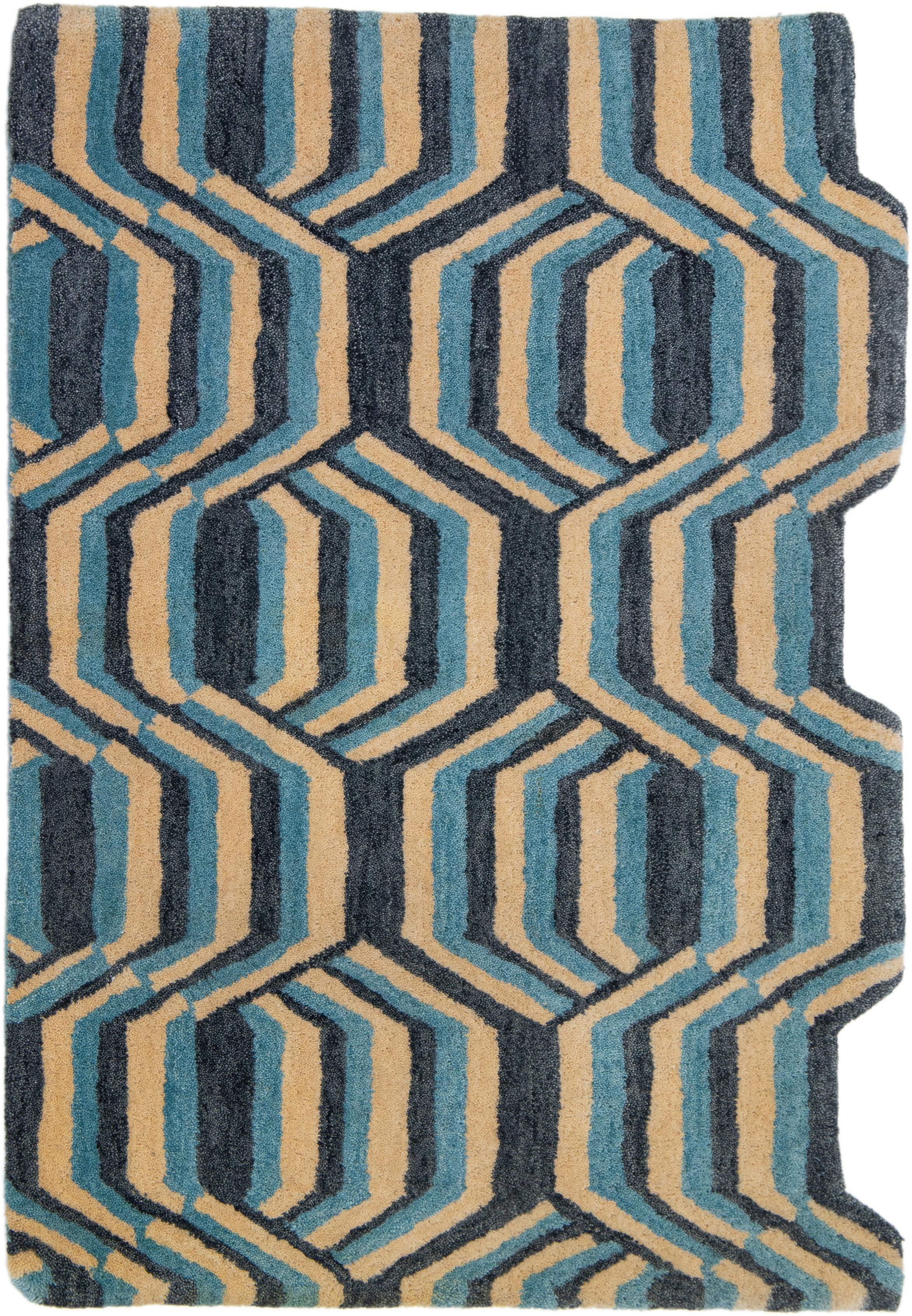 Modern Wool Custom Rug with Freestyle’s Crisp Graphic Pattern By Apadana In New Condition For Sale In Norwalk, CT