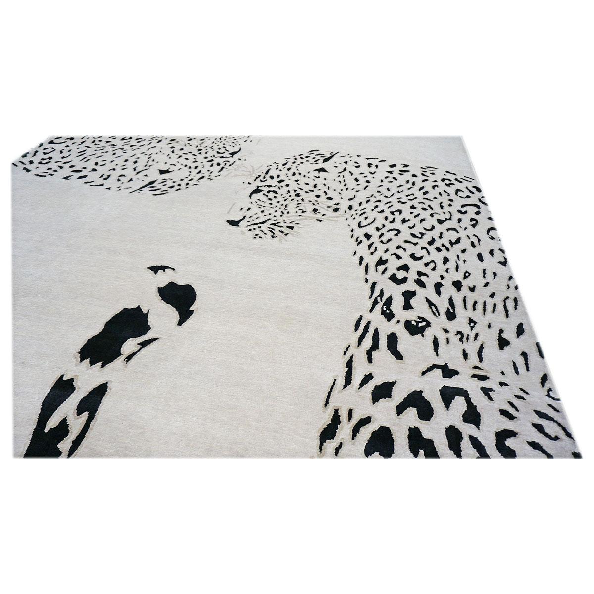 Nepalese Modern Wool & Silk 9x14 Ivory & Black Jaguar Design Handmade Area Rug For Sale