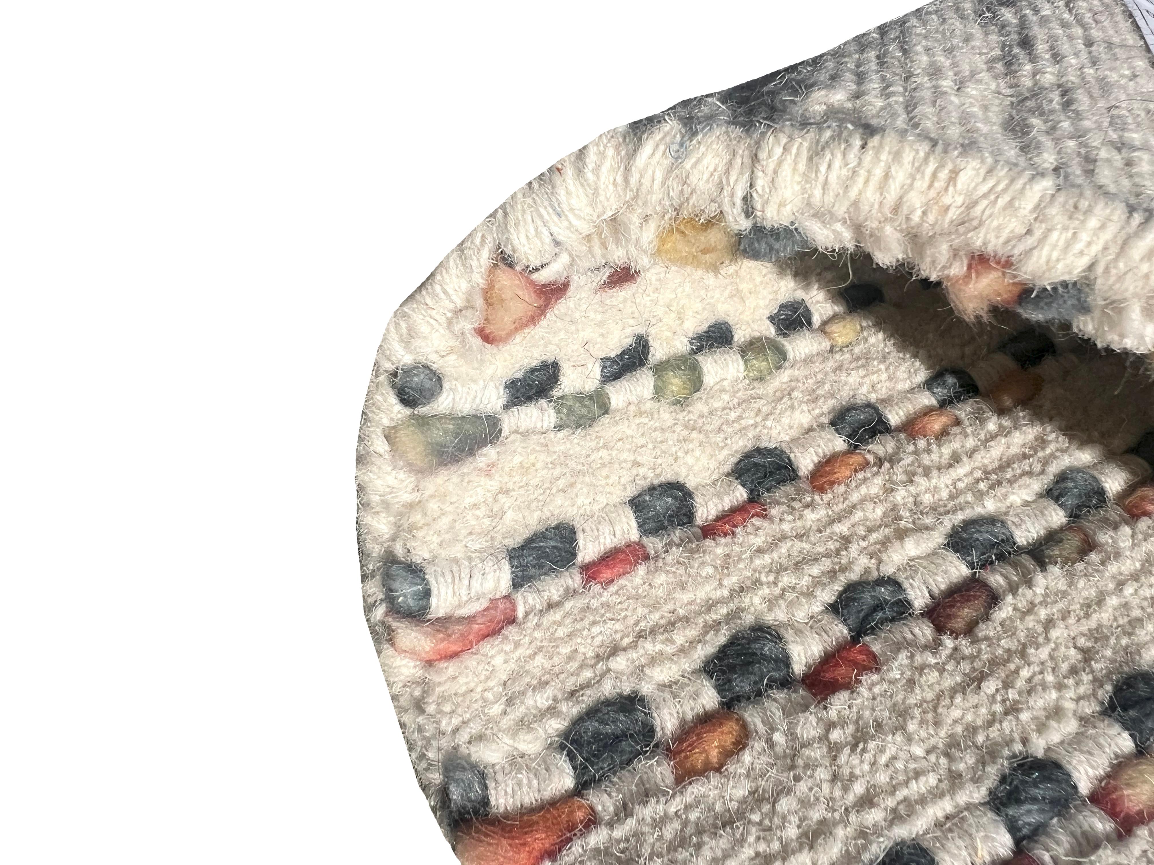 Moderne Wolle und Seide (Handgewebt) im Angebot