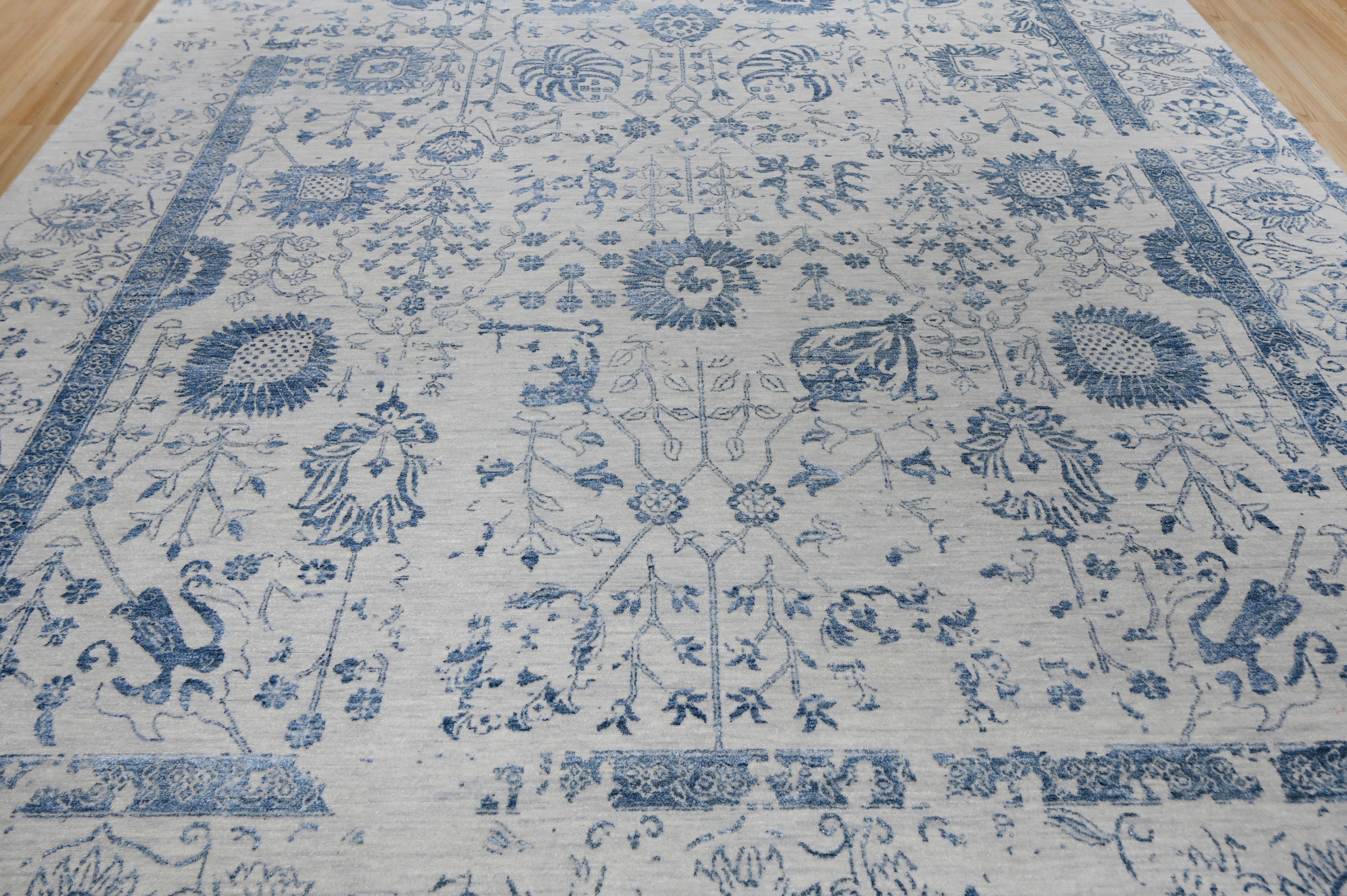 Moderner Tabriz-Teppich aus Wolle und Seide (Indisch) im Angebot