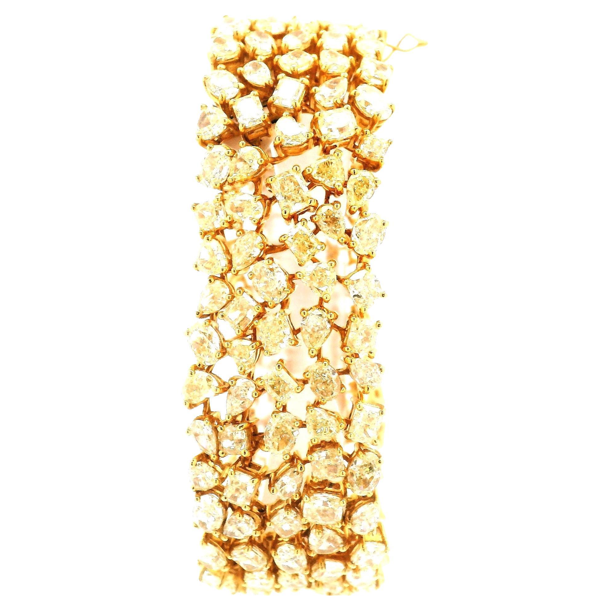 Pulsera moderna en mosaico de diamantes amarillos en venta