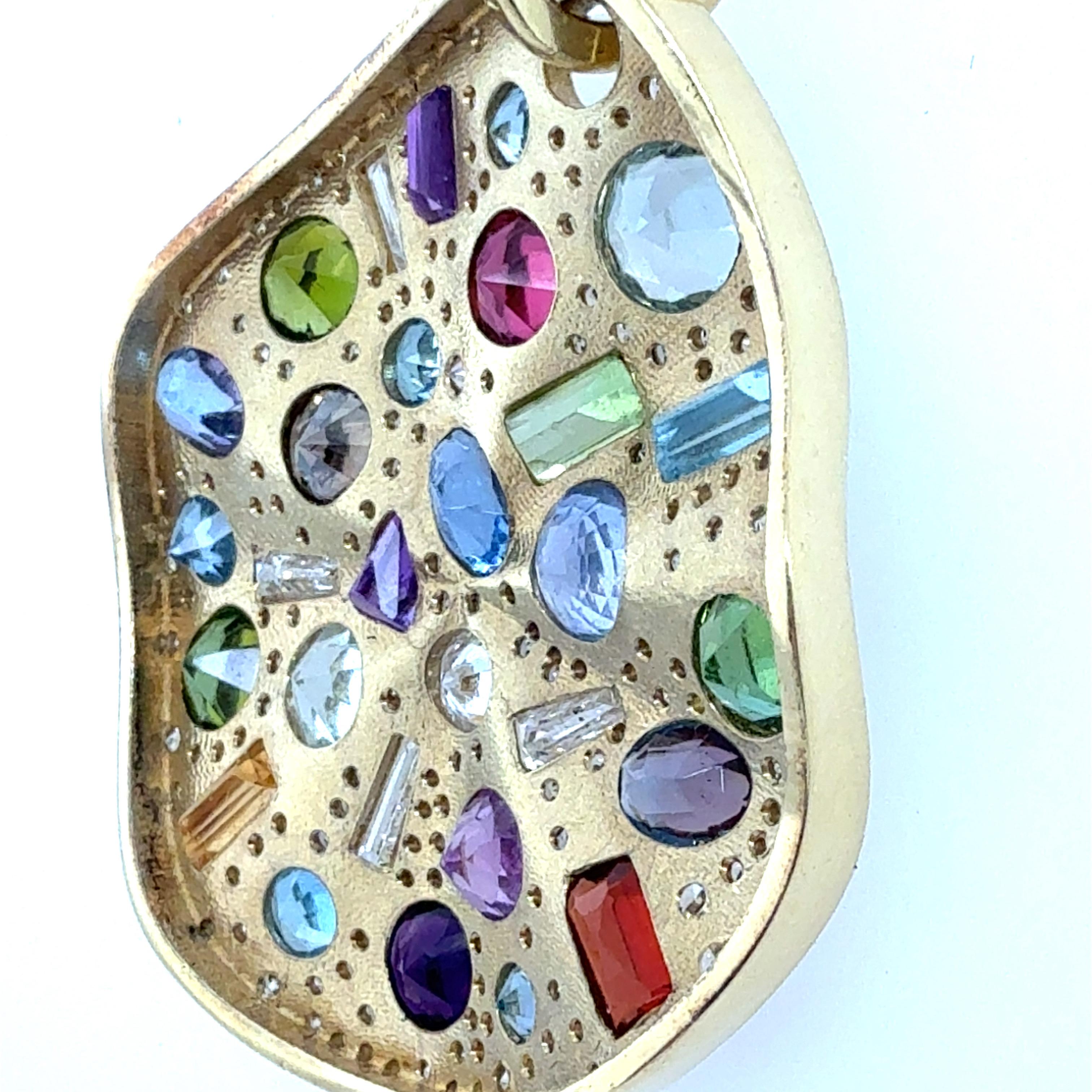 De las mujeres Colgante Moderno de Oro Amarillo con Diamante Natural de 4 Quilates y Declaración Multicolor en venta