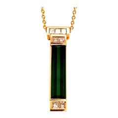 Modern Yellow Gold 7 Carat Natural Green Tourmaline & Diamond Gem Stone Pendant