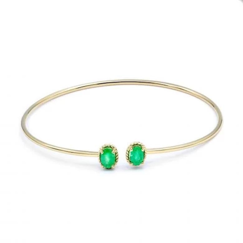 Antique Cushion Cut Modern Yellow Gold Emerald Bracelet  For Her For Sale