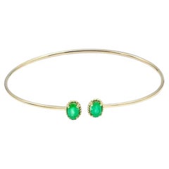 Modern Yellow Gold Emerald Bracelet  For Her