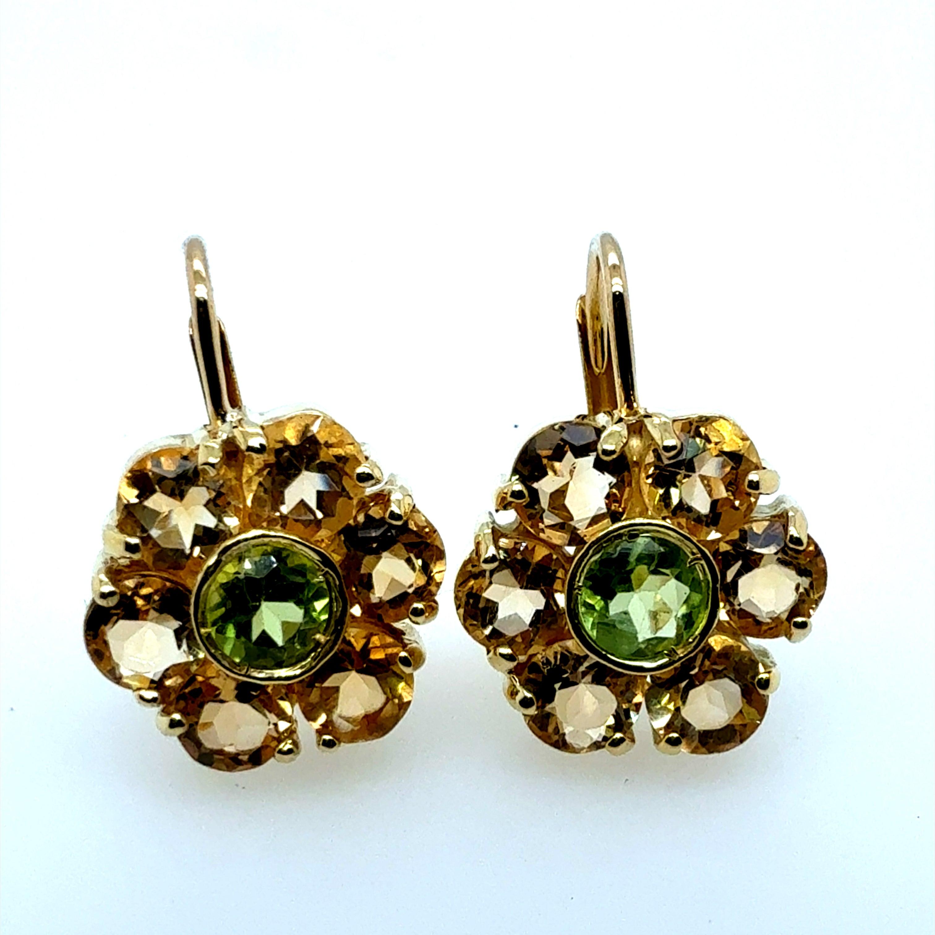 Round Cut Modern Yellow Gold Green Peridot and Citrine Quartz Statement Earrings For Sale