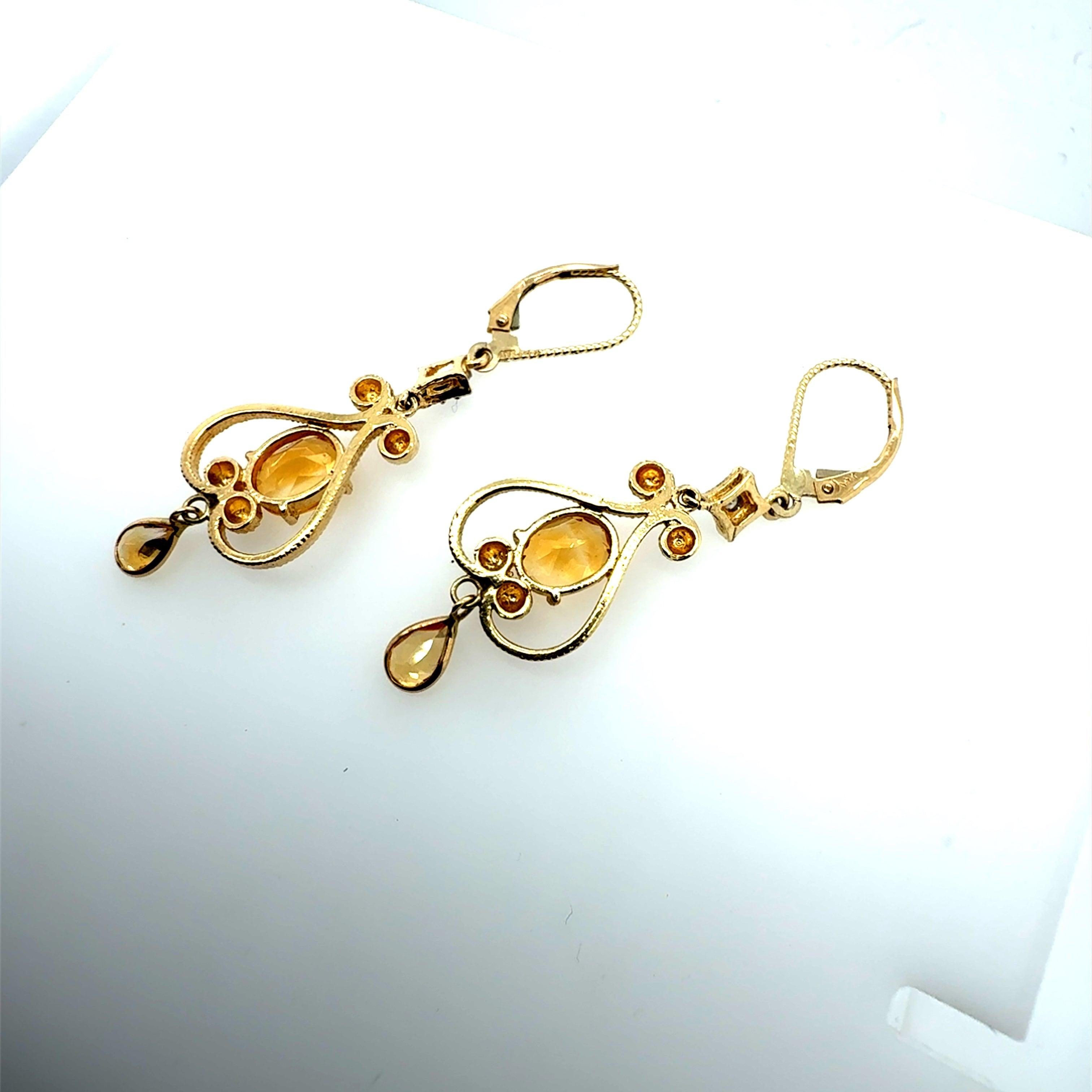 Moderne Gelbgold-Tropfenohrringe aus natürlichem Citrinquarz und Diamant im Angebot 1