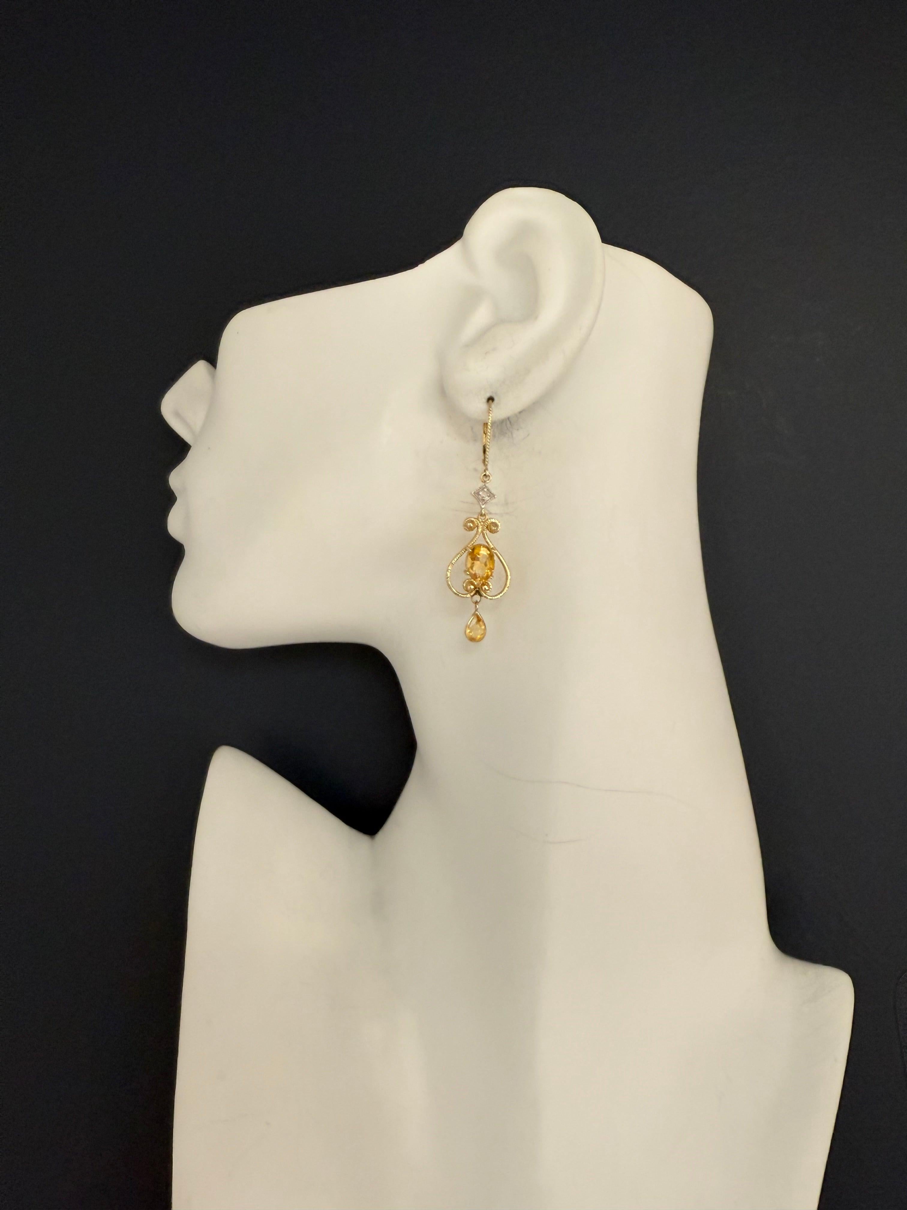 Moderne Gelbgold-Tropfenohrringe aus natürlichem Citrinquarz und Diamant im Angebot 2