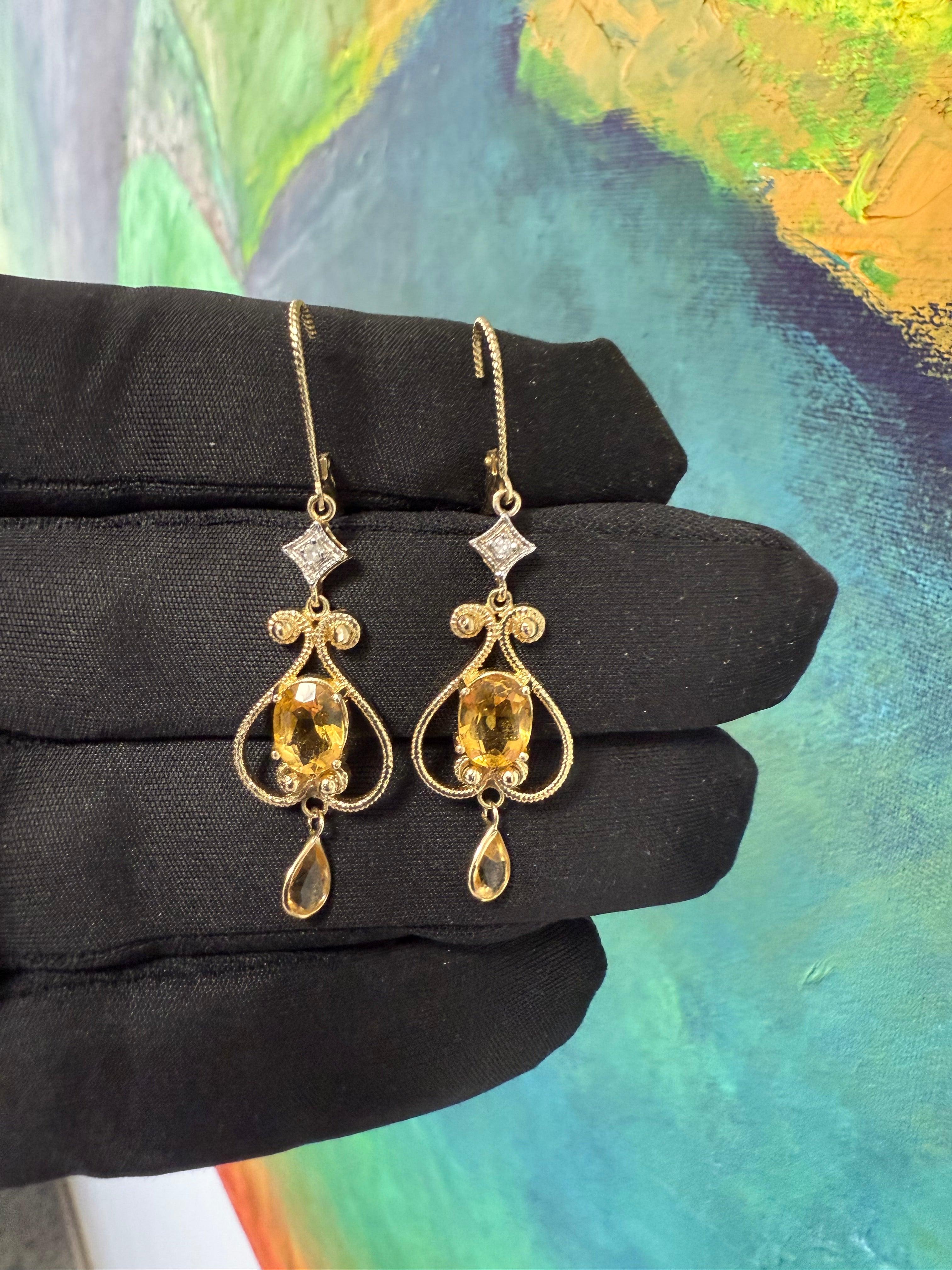 Moderne Gelbgold-Tropfenohrringe aus natürlichem Citrinquarz und Diamant im Angebot 3