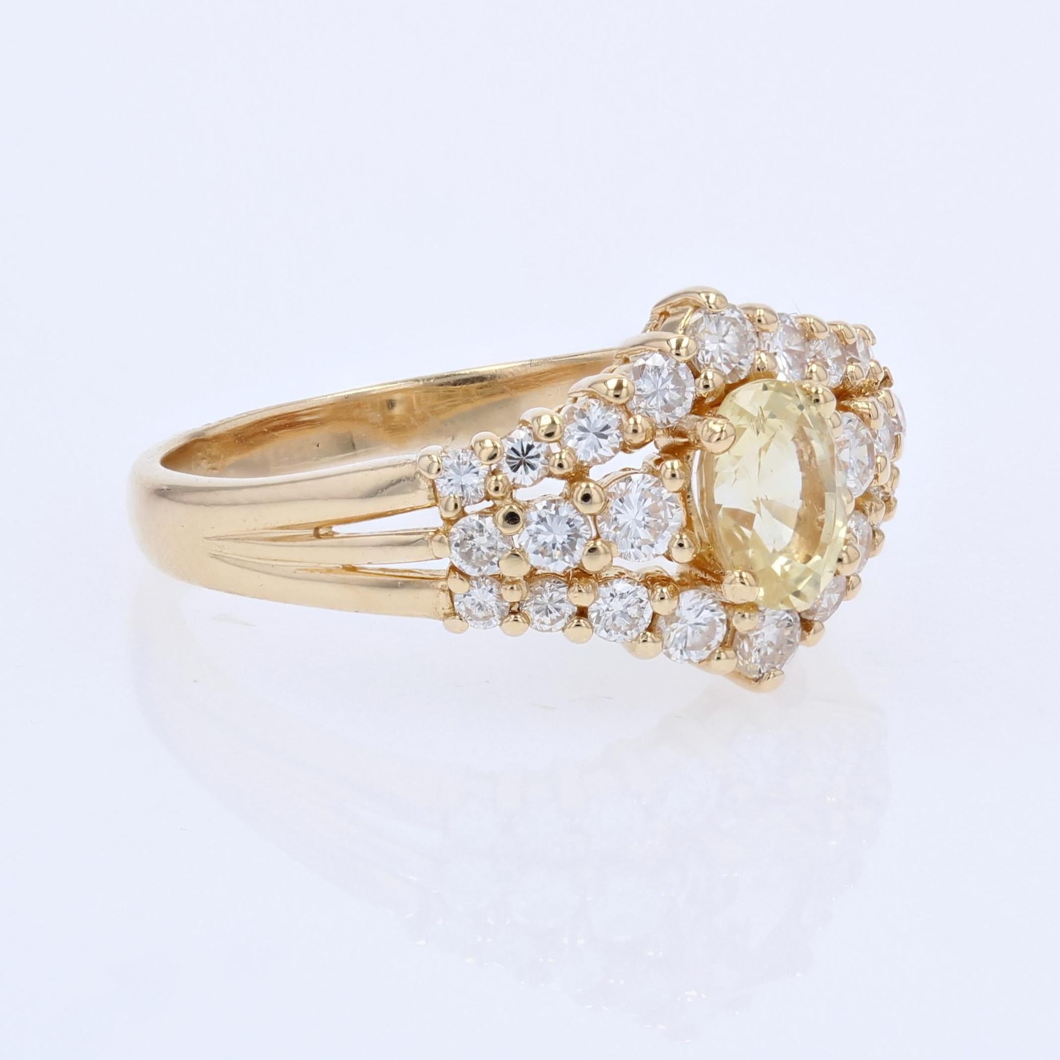 Modern Yellow Sapphire Diamonds 18 Karat Yellow Gold Ring For Sale 6